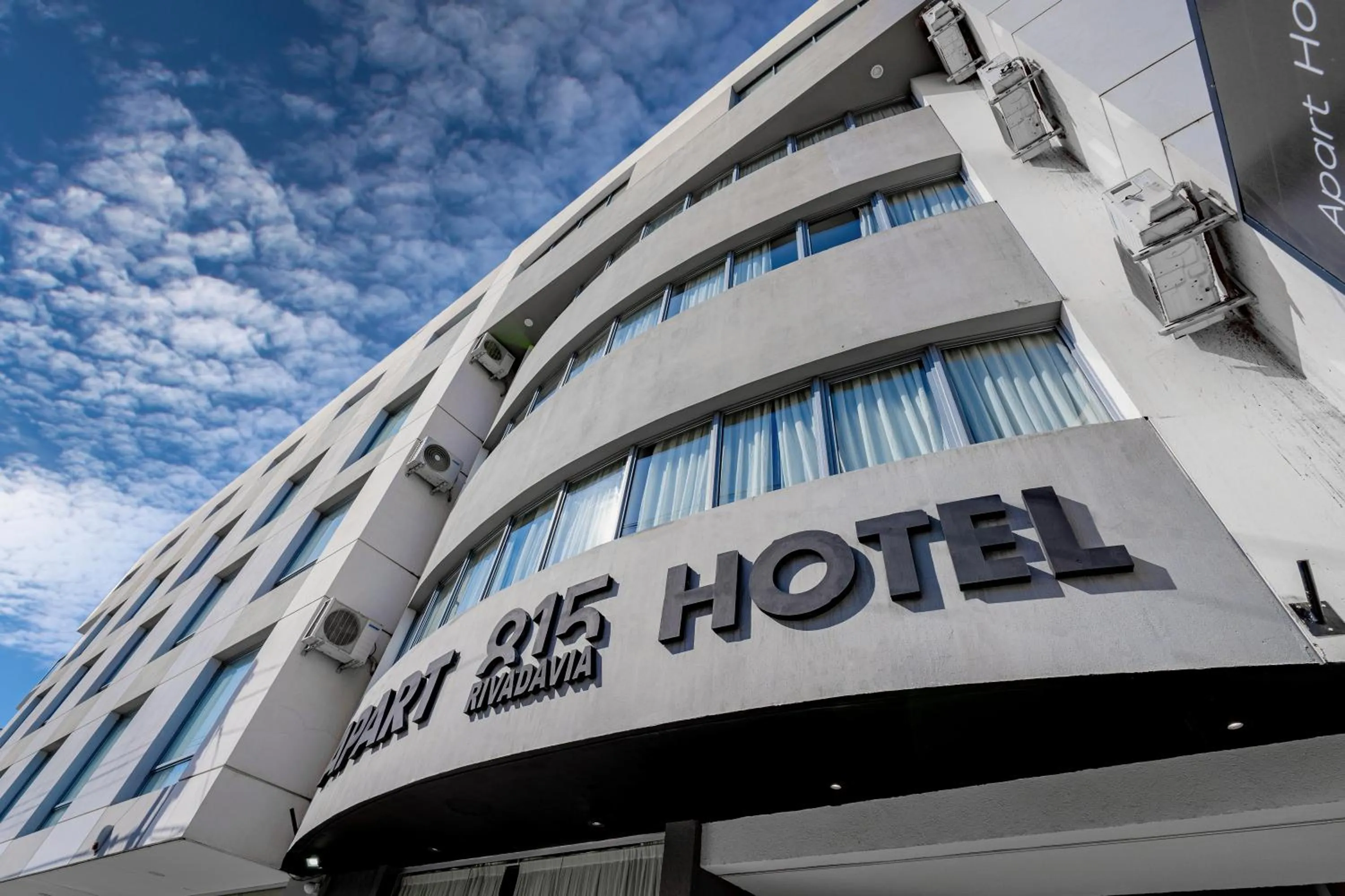 Property building in Apart Hotel Rivadavia 815
