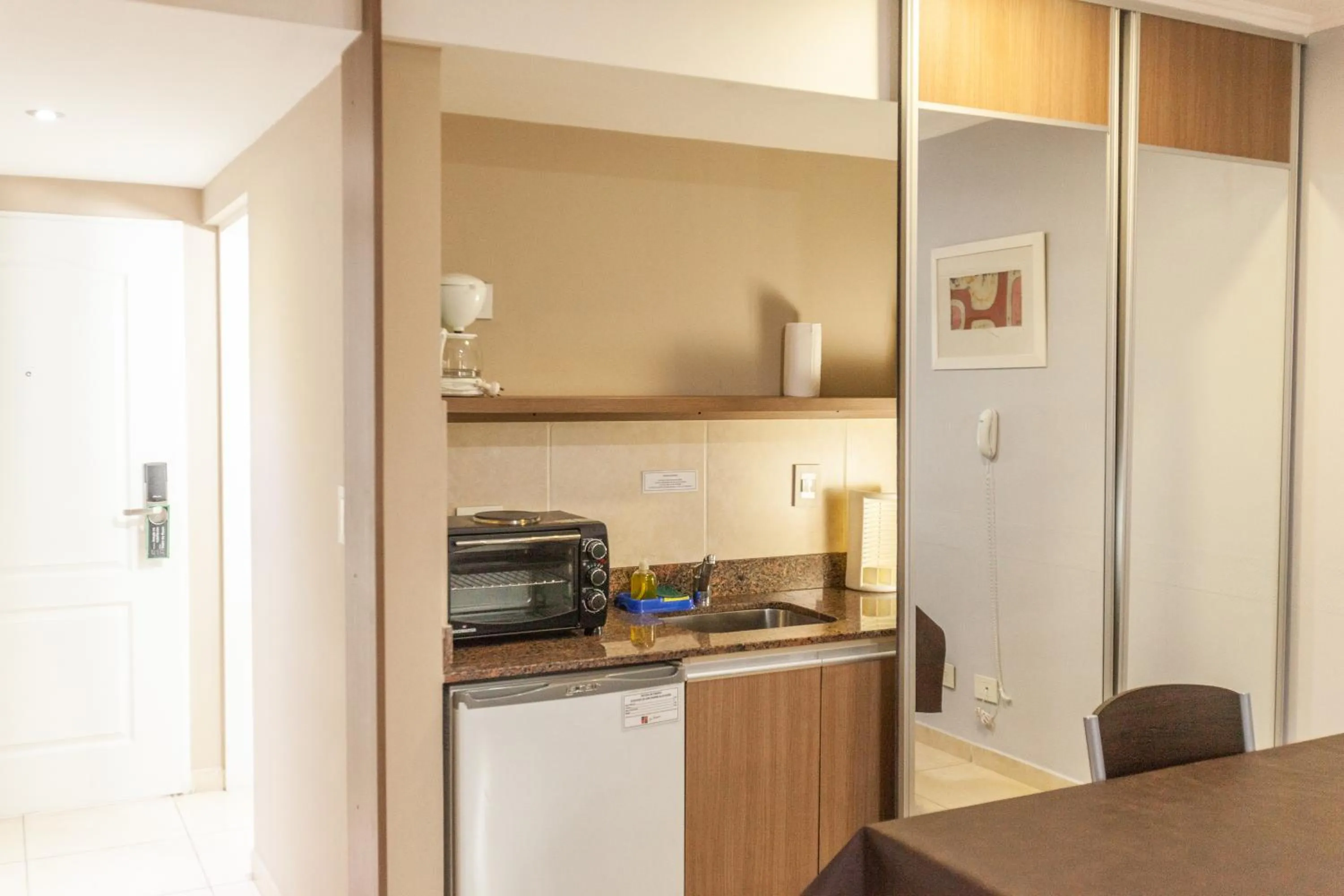 Kitchen or kitchenette in Apart Hotel Rivadavia 815