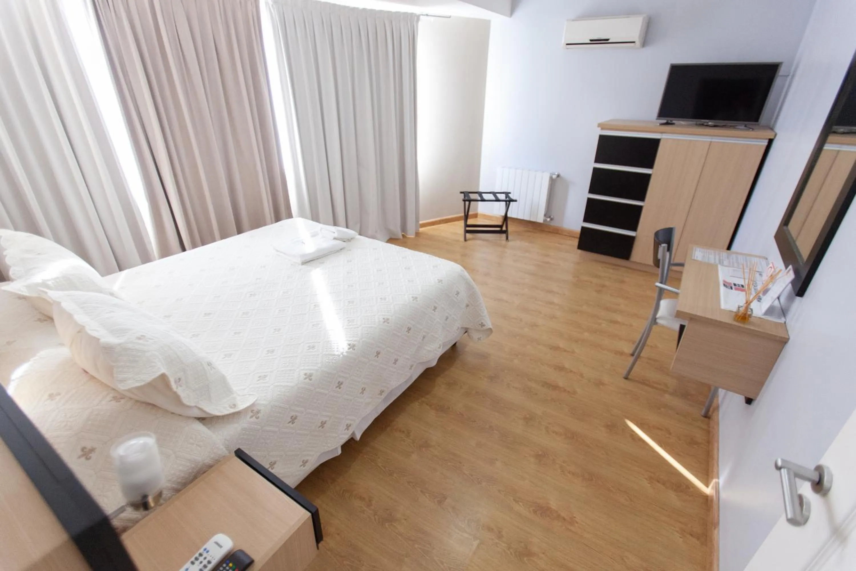 Bedroom, Bed in Apart Hotel Rivadavia 815