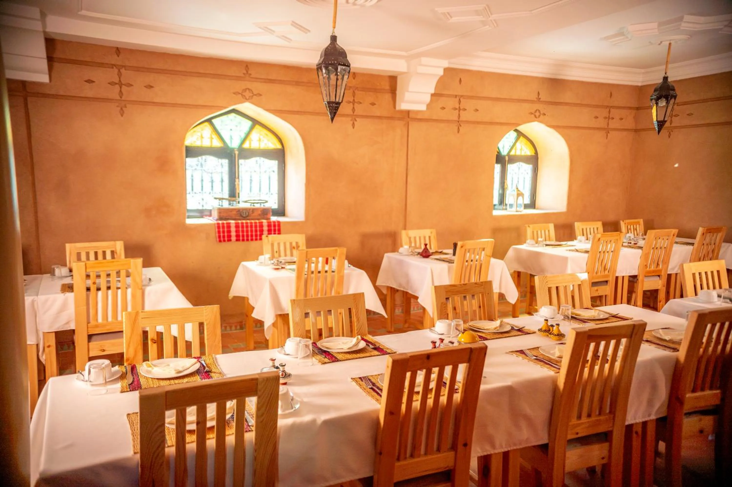 Restaurant/places to eat in Kasbah Zitoune