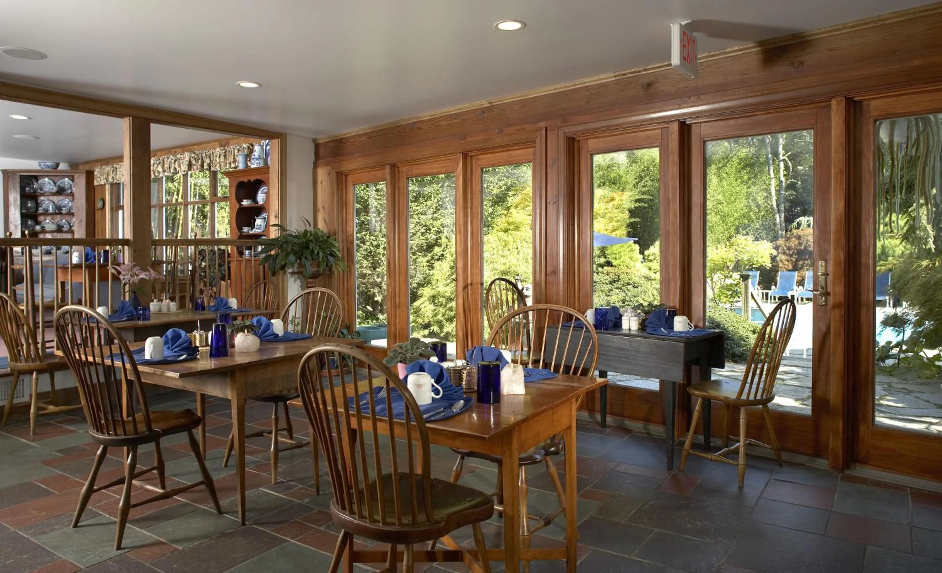 Restaurant/places to eat in Pleasant Bay Village Resort