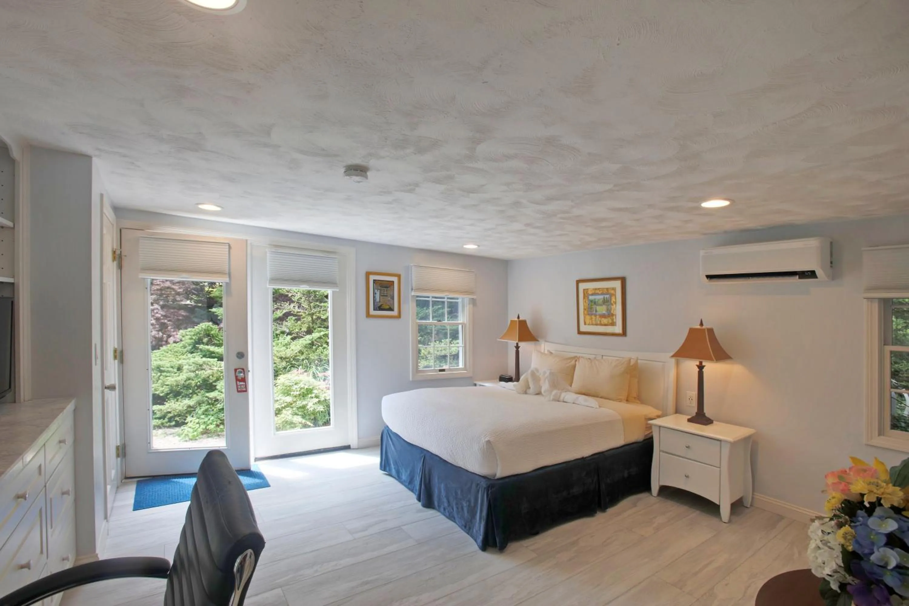 Bedroom, Bed in Pleasant Bay Village Resort