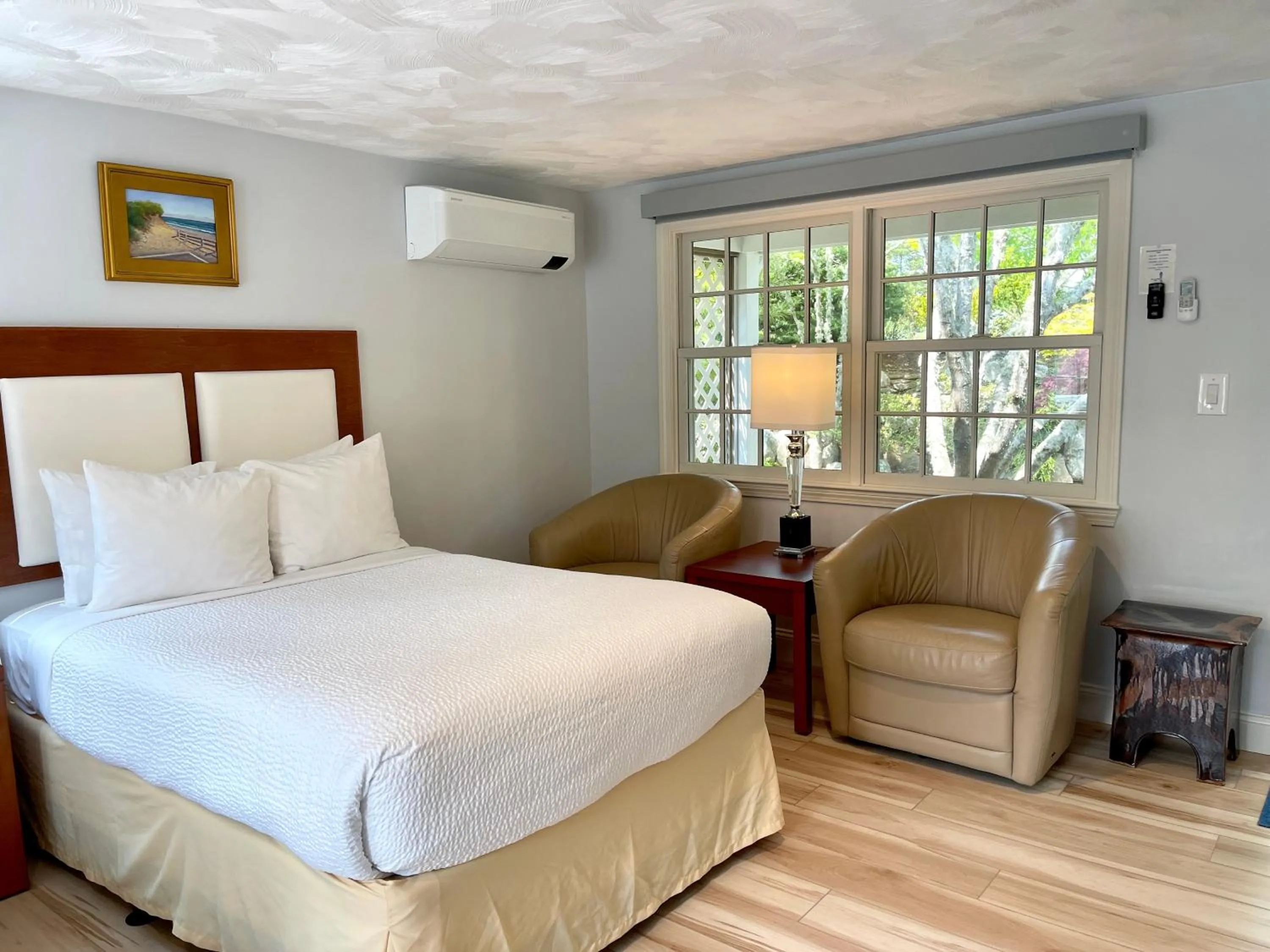 Bedroom, Bed in Pleasant Bay Village Resort
