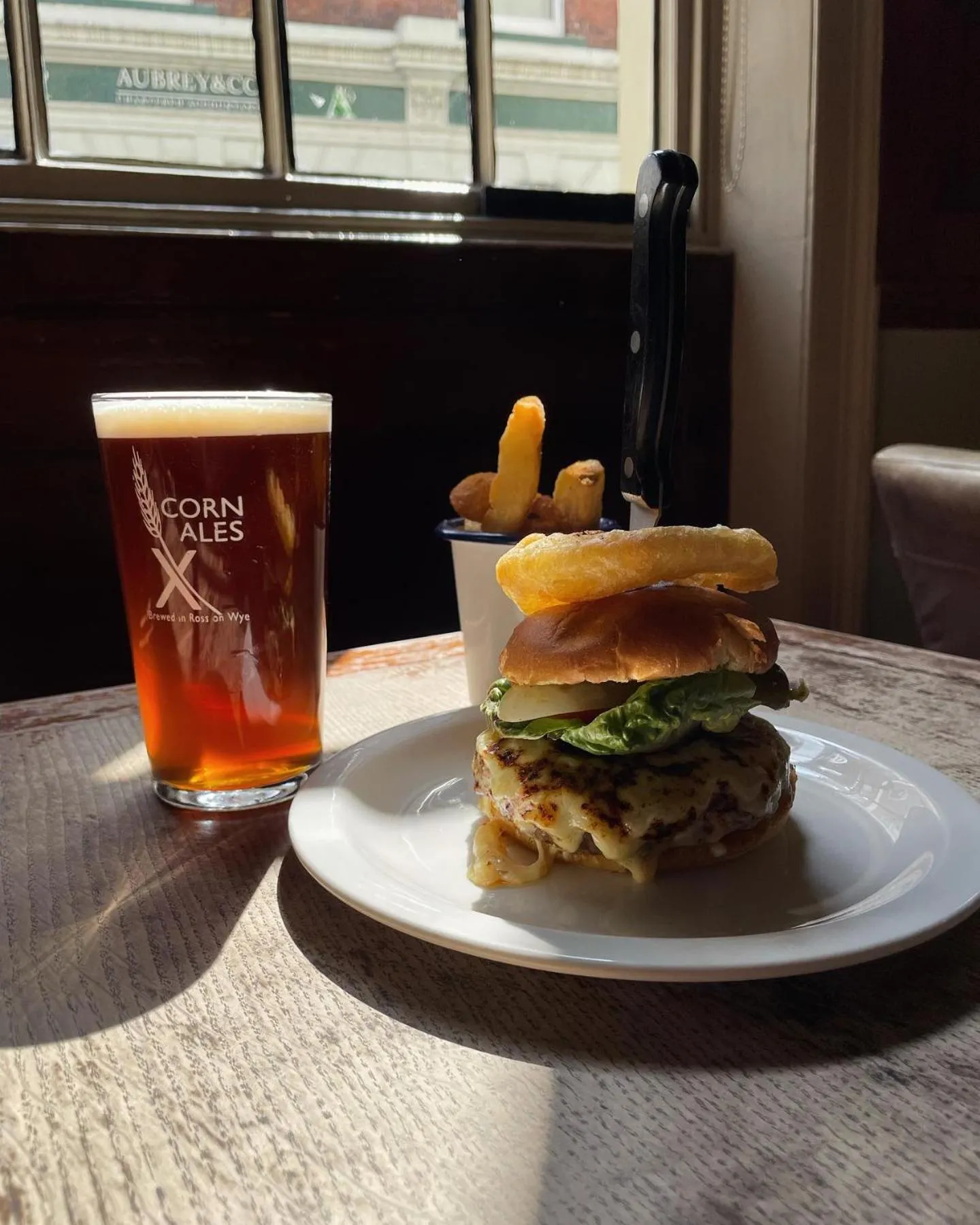 Restaurant/places to eat in The Kings Head Hotel