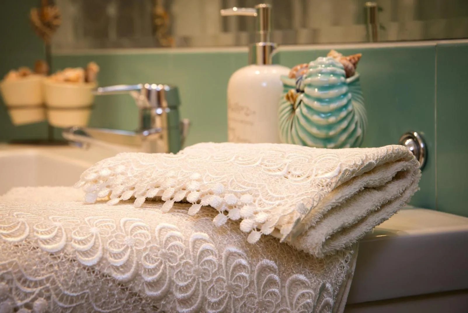 Bathroom, Bed in B&B Palazzo Mestichelli Boutique Palace