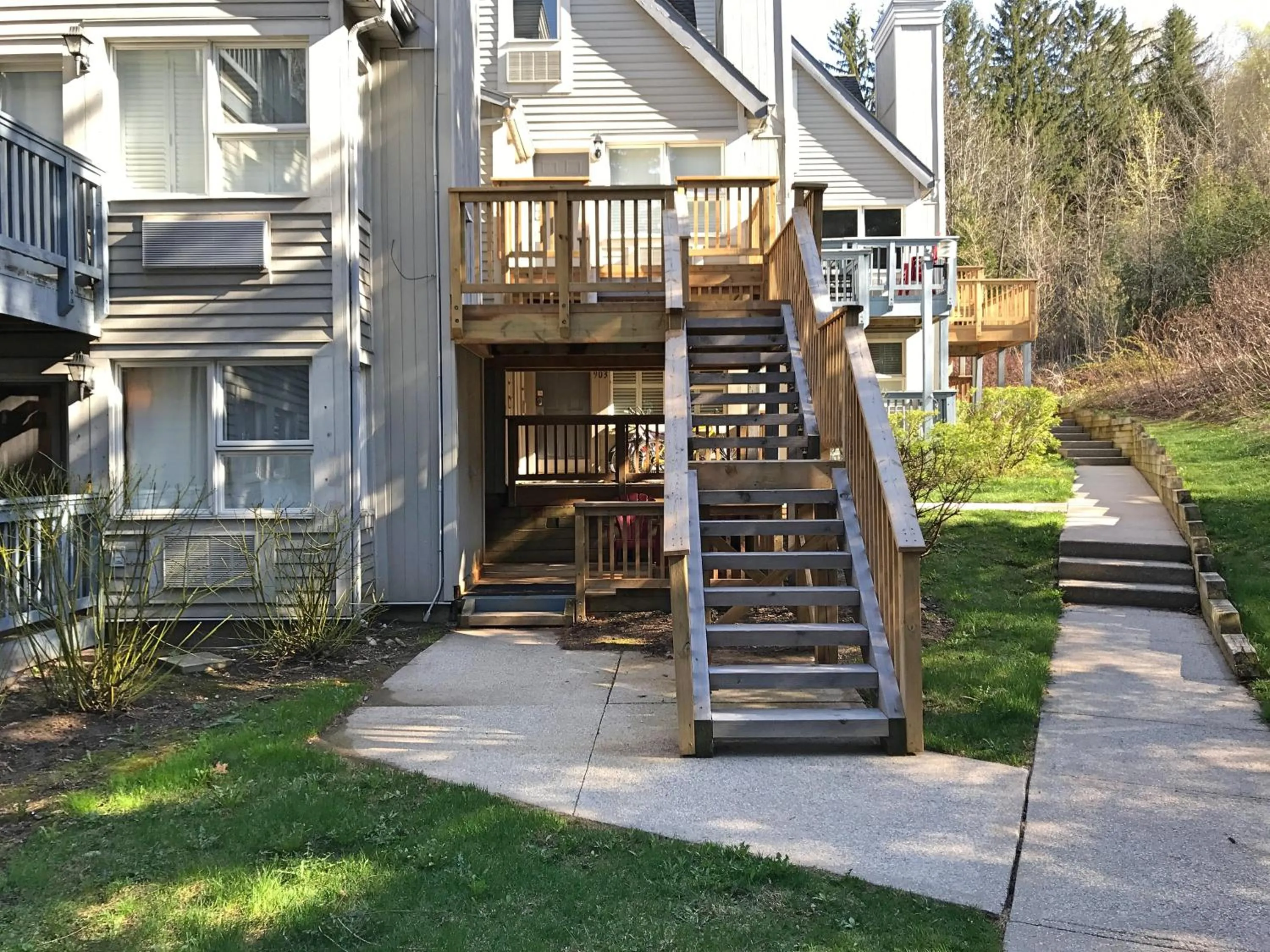 Facade/entrance in Rustic Mountainside Chalet
