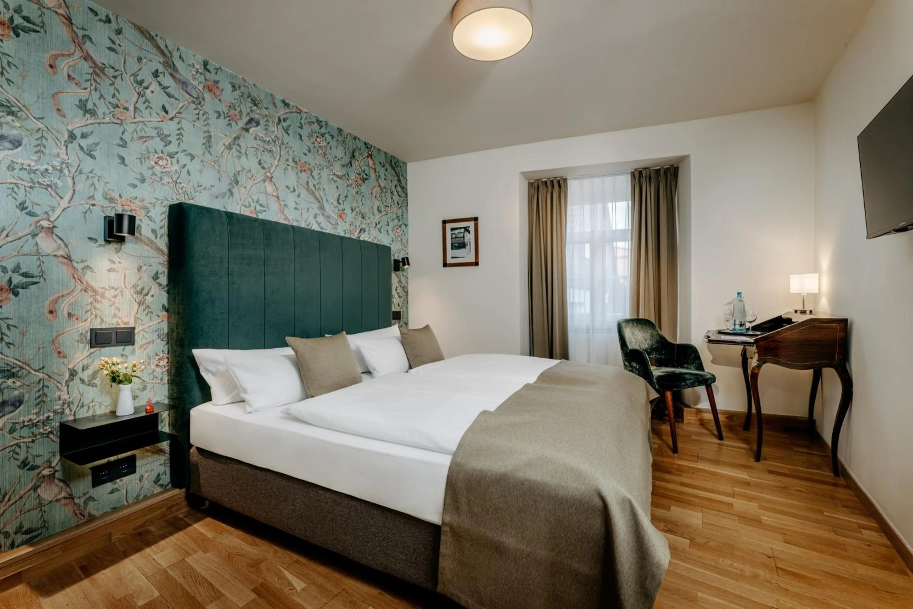 Photo of the whole room, Bed in Romantik Hotel Alte Münze