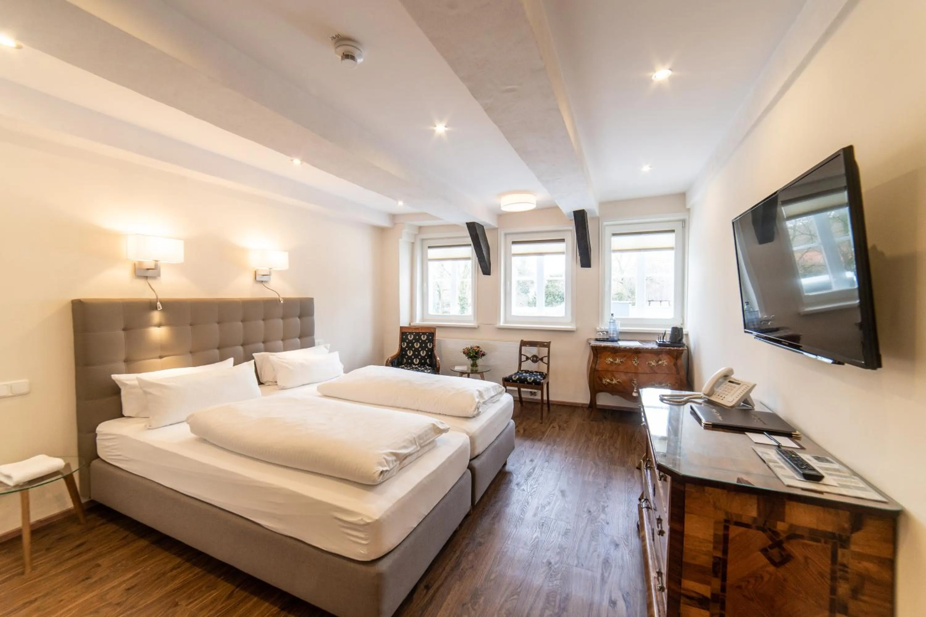 Photo of the whole room, Bed in Romantik Hotel Alte Münze