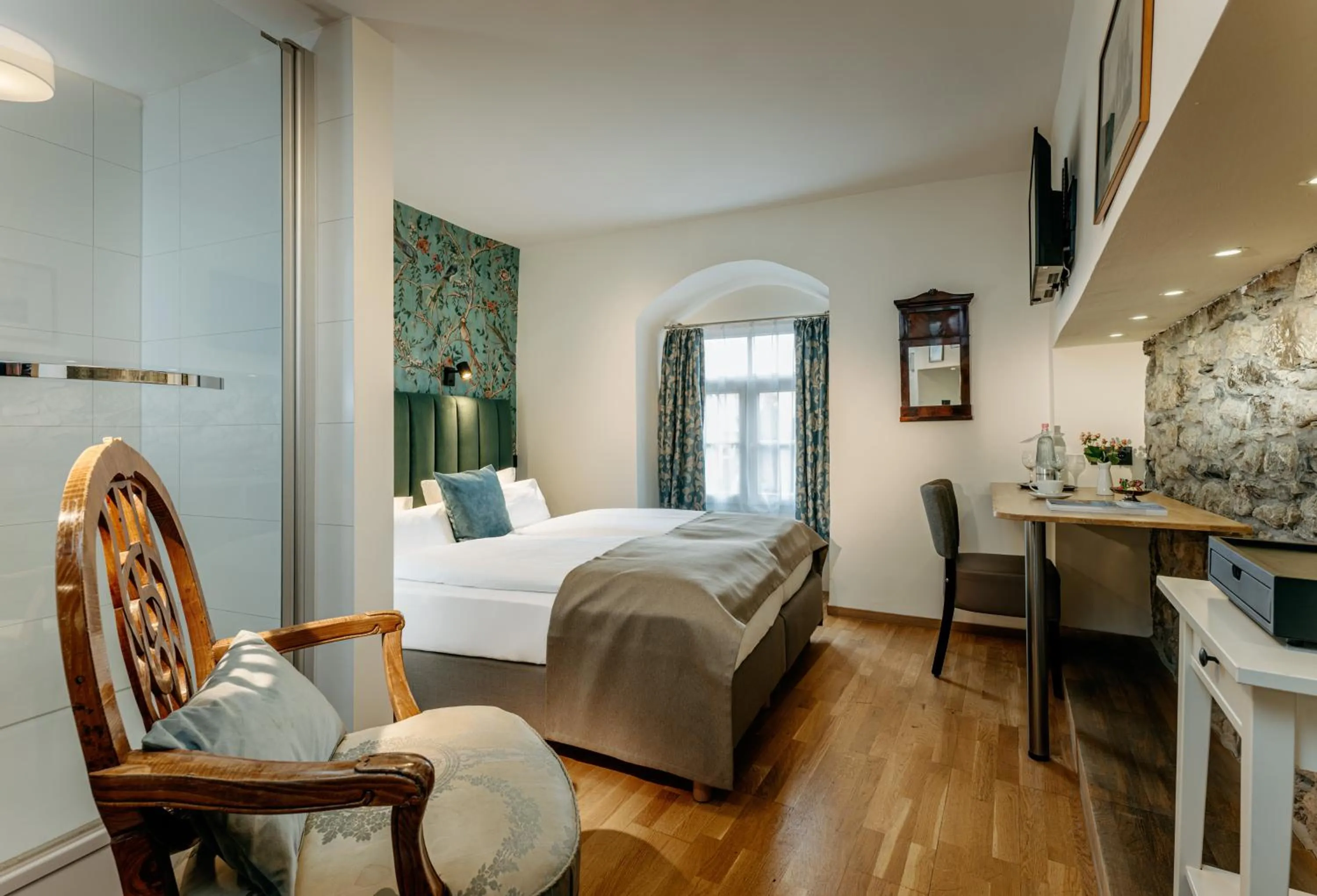 Photo of the whole room, Bed in Romantik Hotel Alte Münze