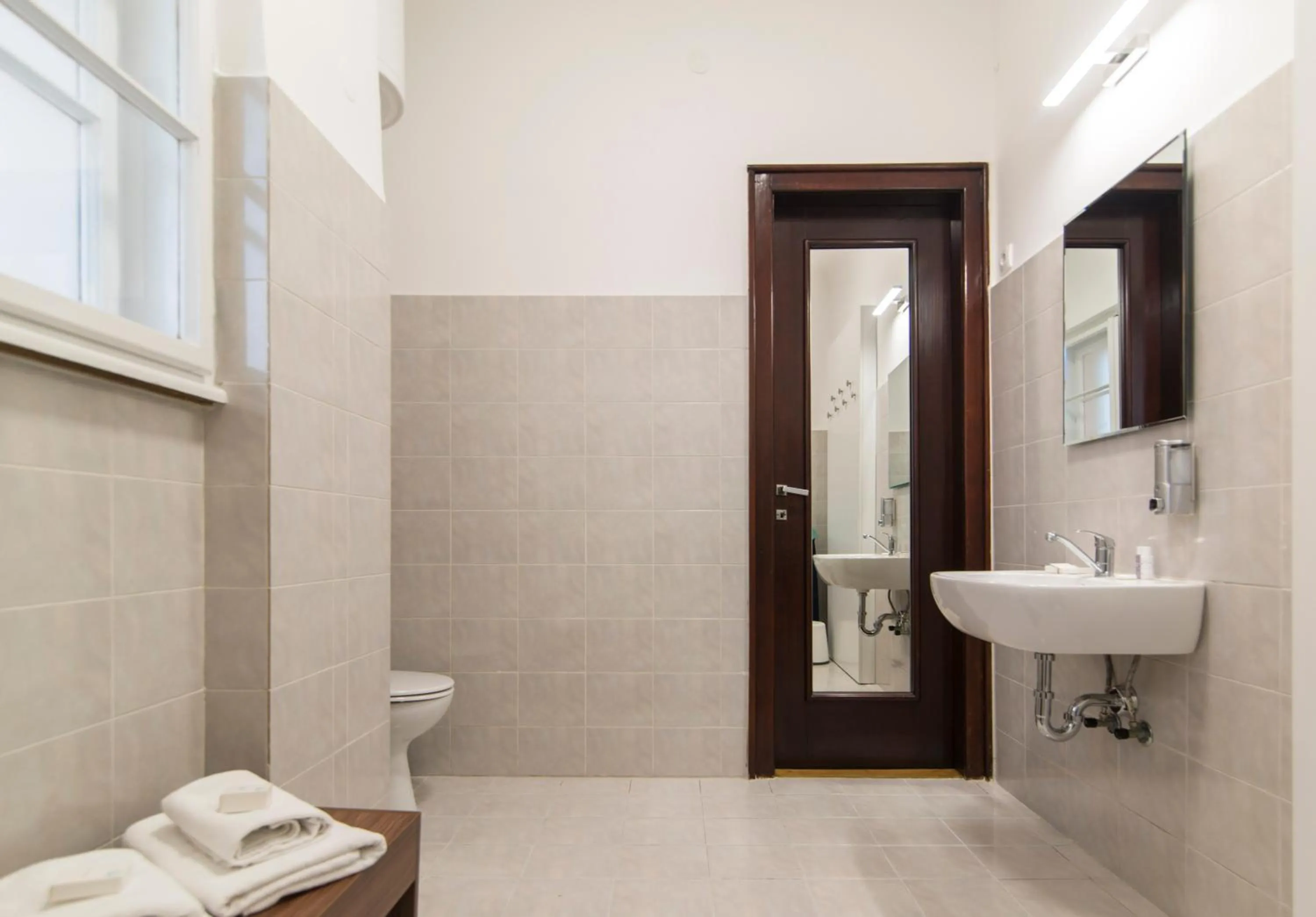 Bathroom in Apartments Top Central 3