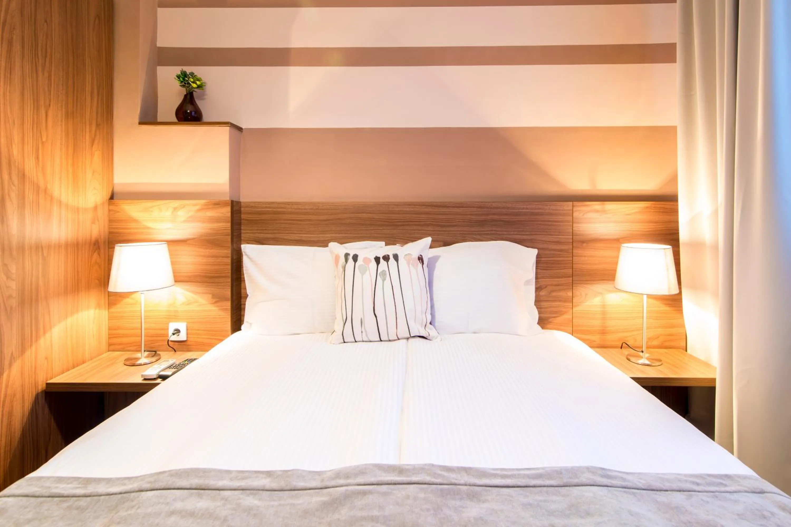 Bed in Apartments Top Central 3