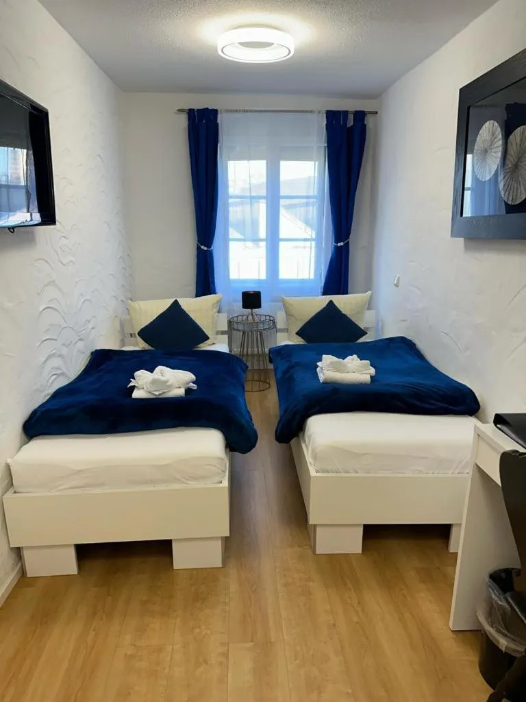 Bed in Hotel Zum Goldenen Anker