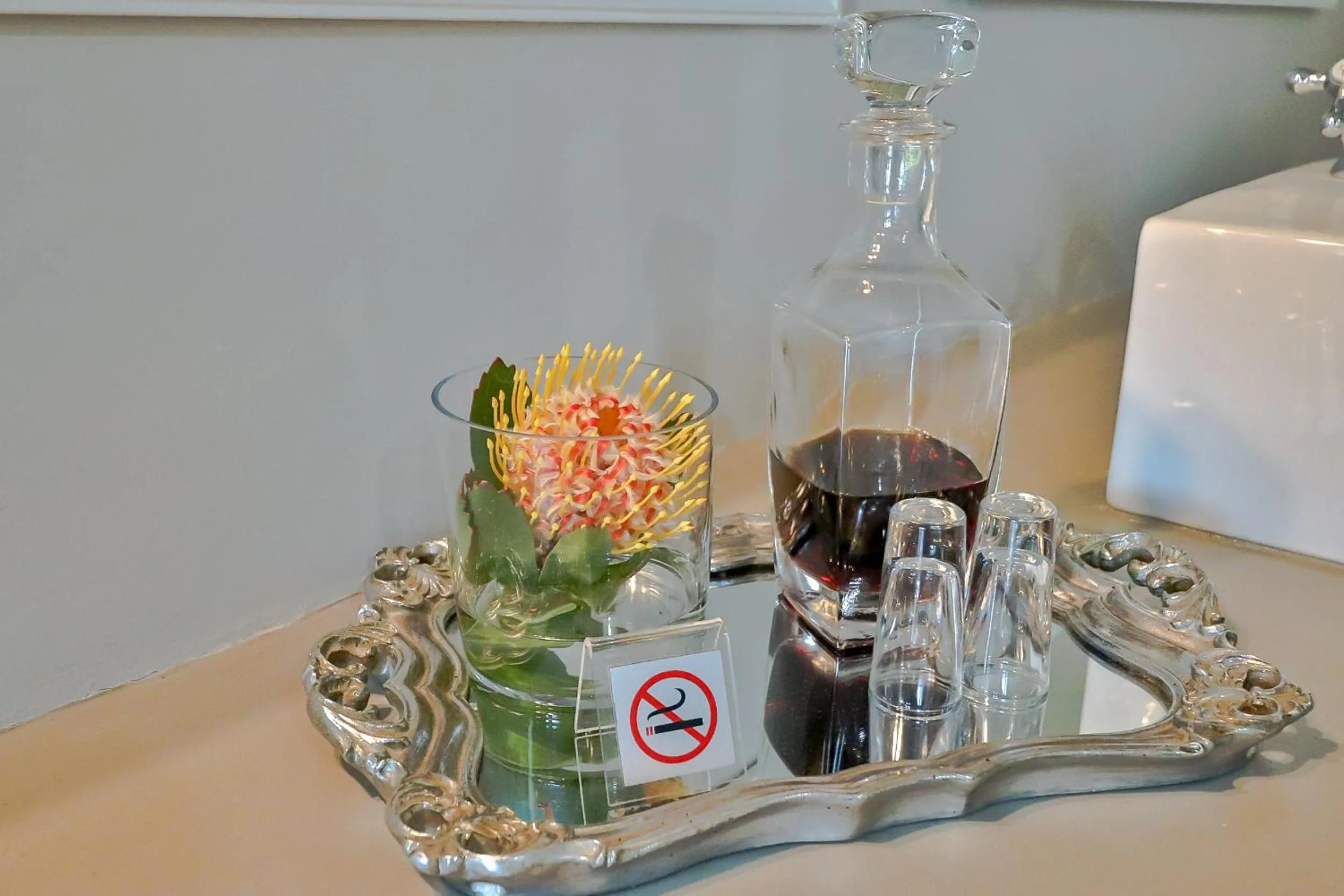 Decorative detail in Hermanus Lodge on the Green - Solar Power