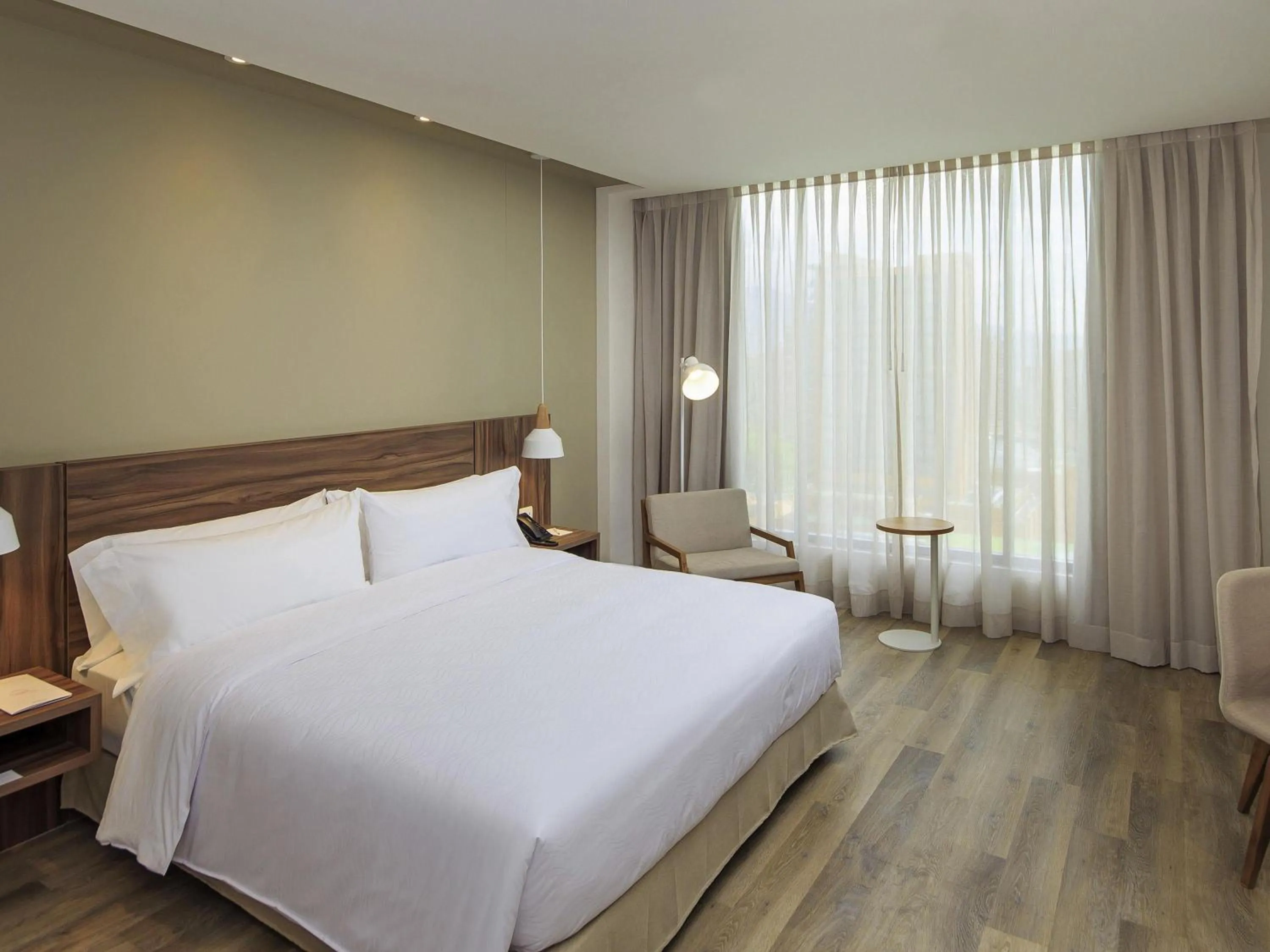 Bedroom, Bed in Novotel Medellin El Tesoro