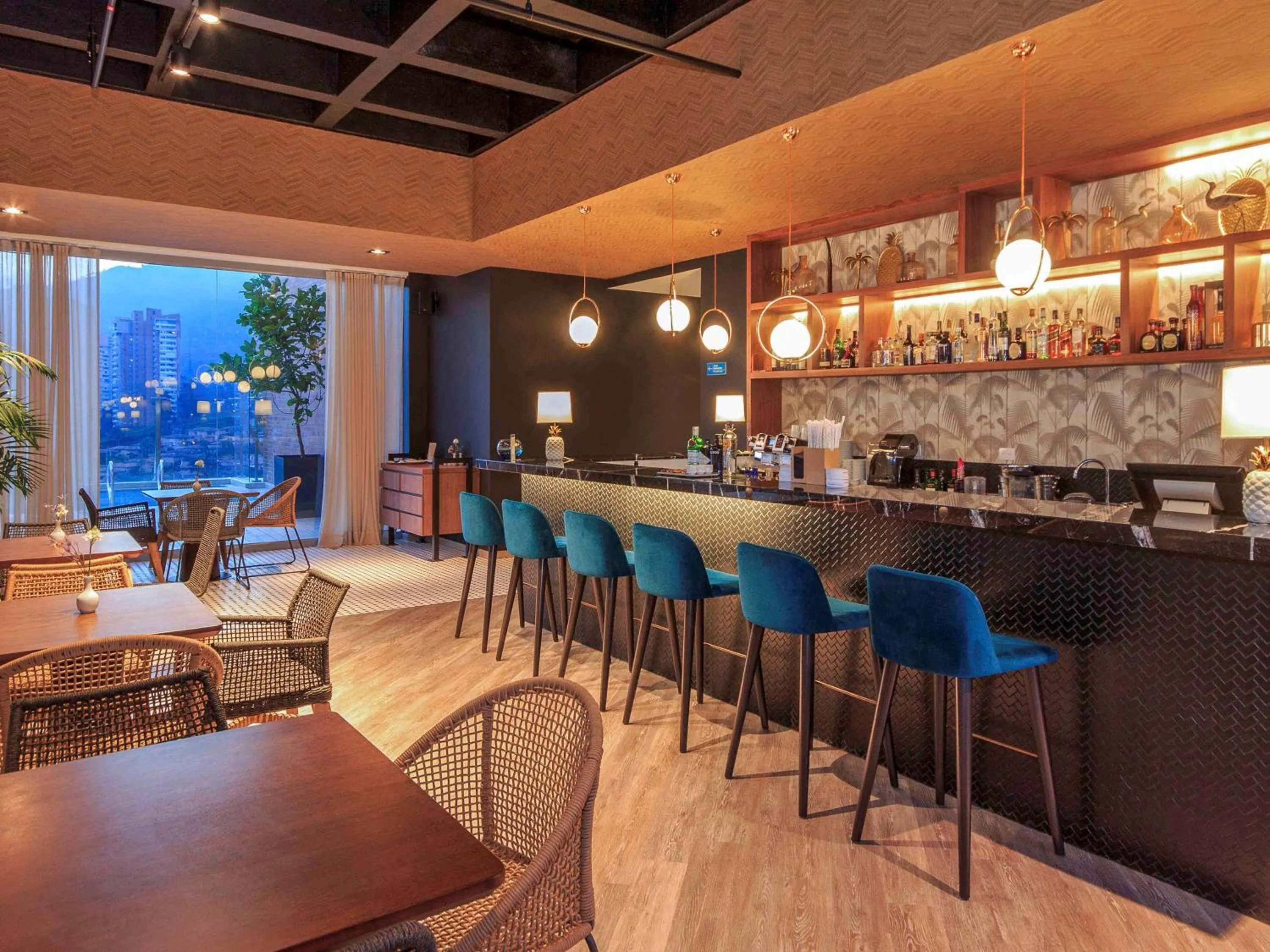 Lounge or bar in Novotel Medellin El Tesoro