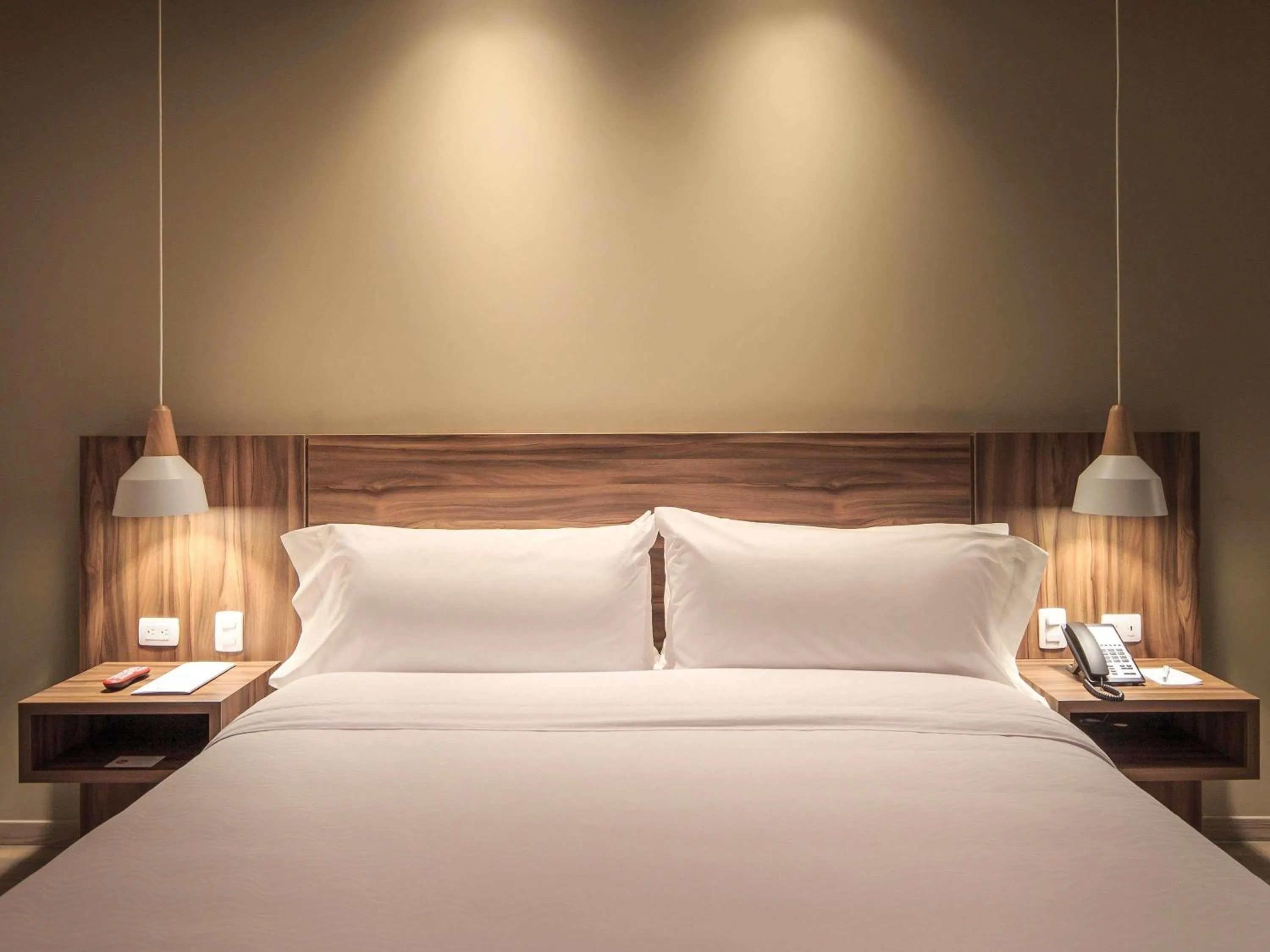 Bedroom, Bed in Novotel Medellin El Tesoro