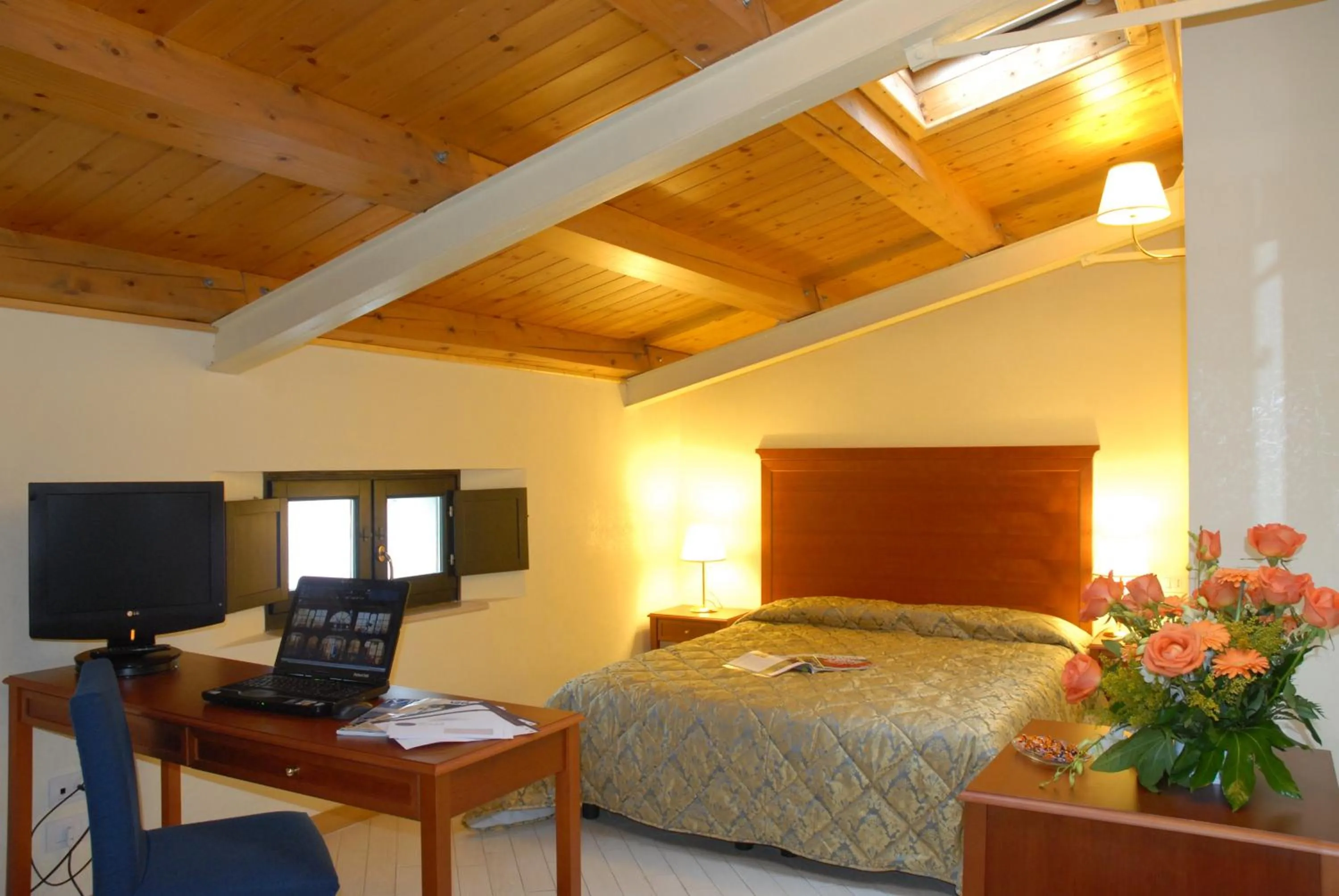 Decorative detail, Bed in Park Hotel Villa Americana