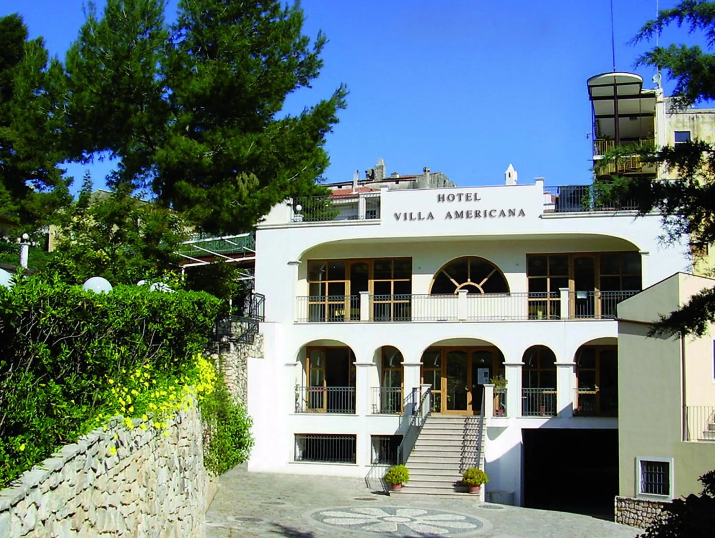 Facade/entrance in Park Hotel Villa Americana