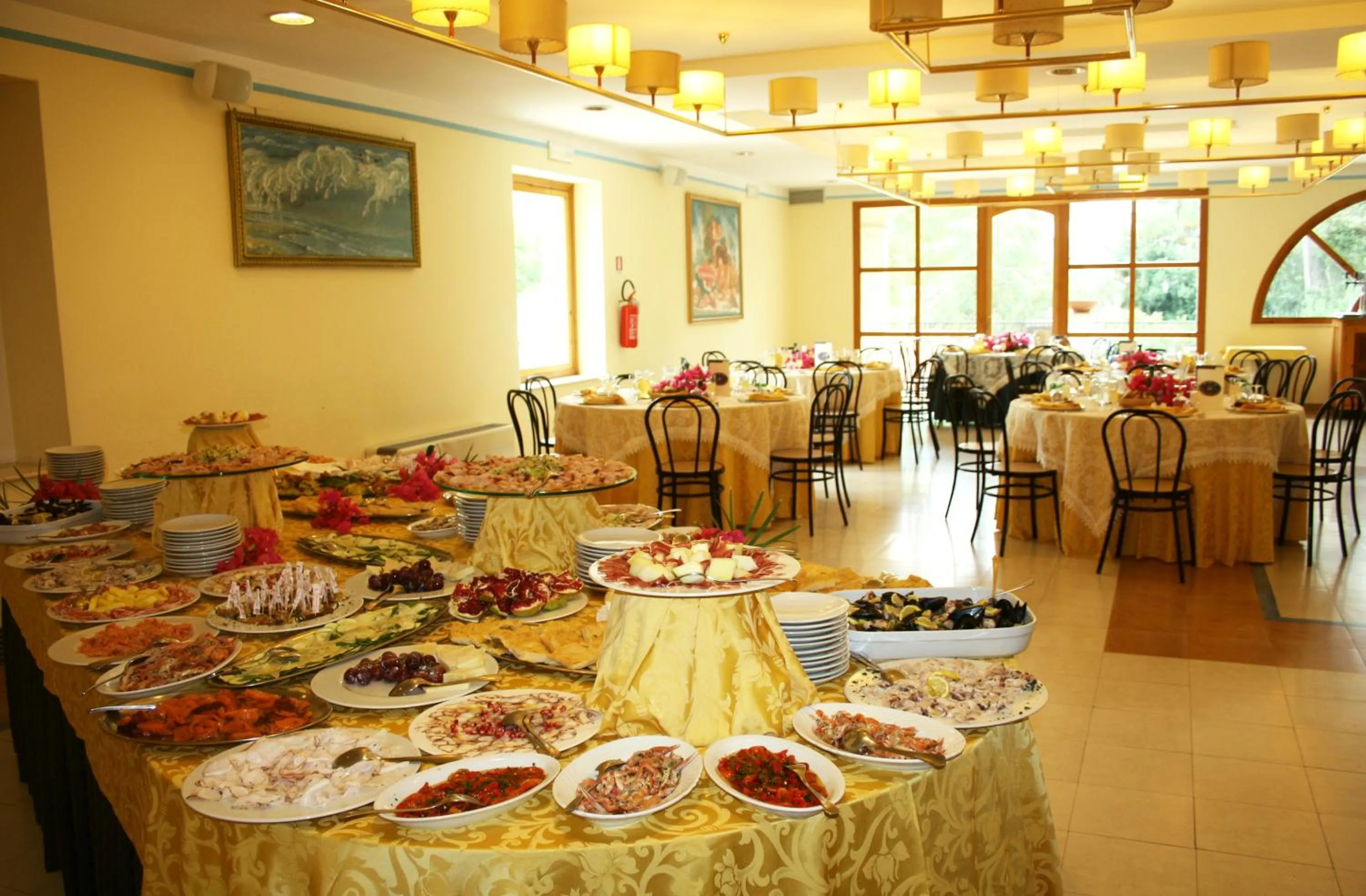 Restaurant/places to eat in Park Hotel Villa Americana