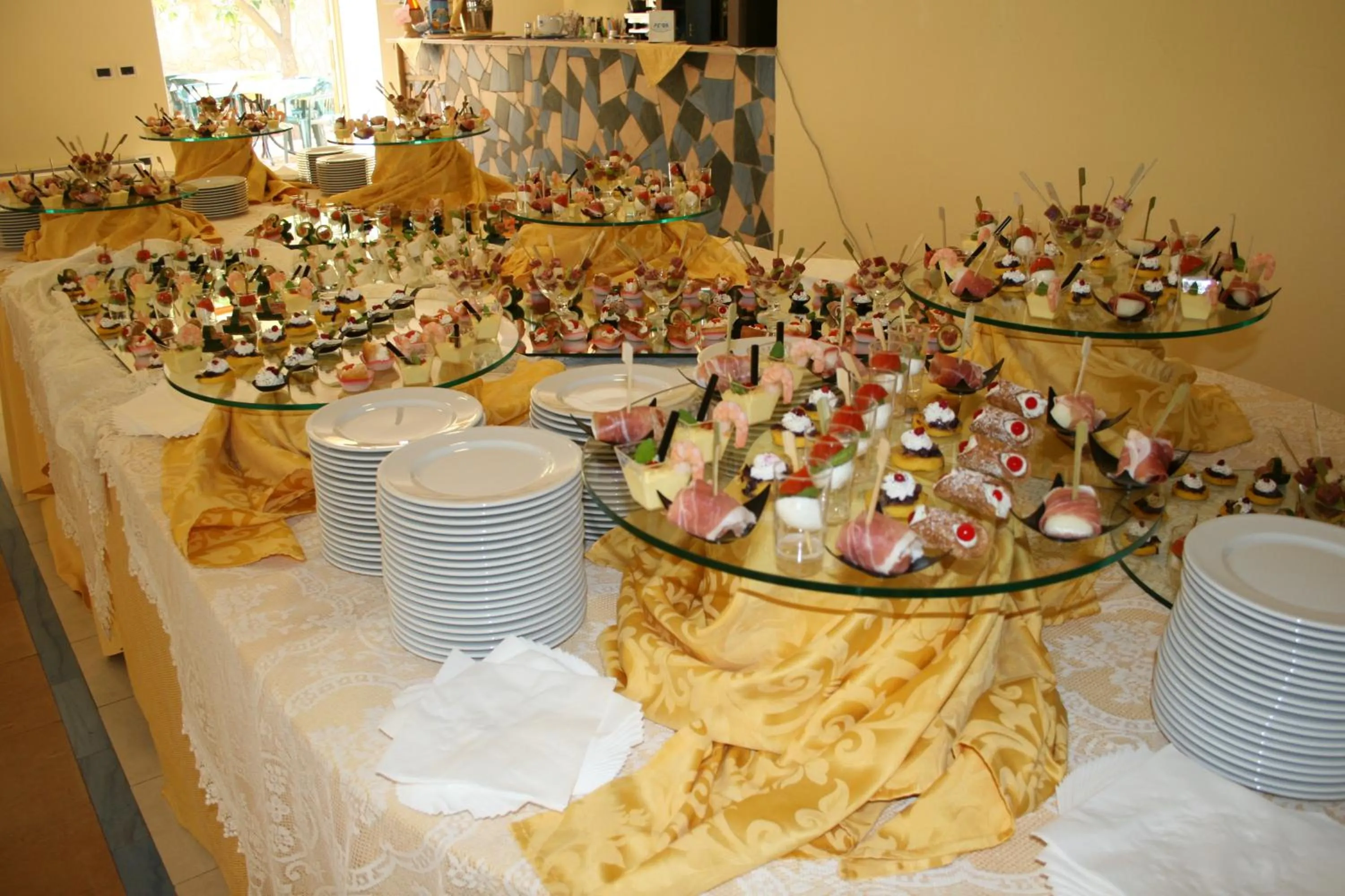 Restaurant/places to eat in Park Hotel Villa Americana