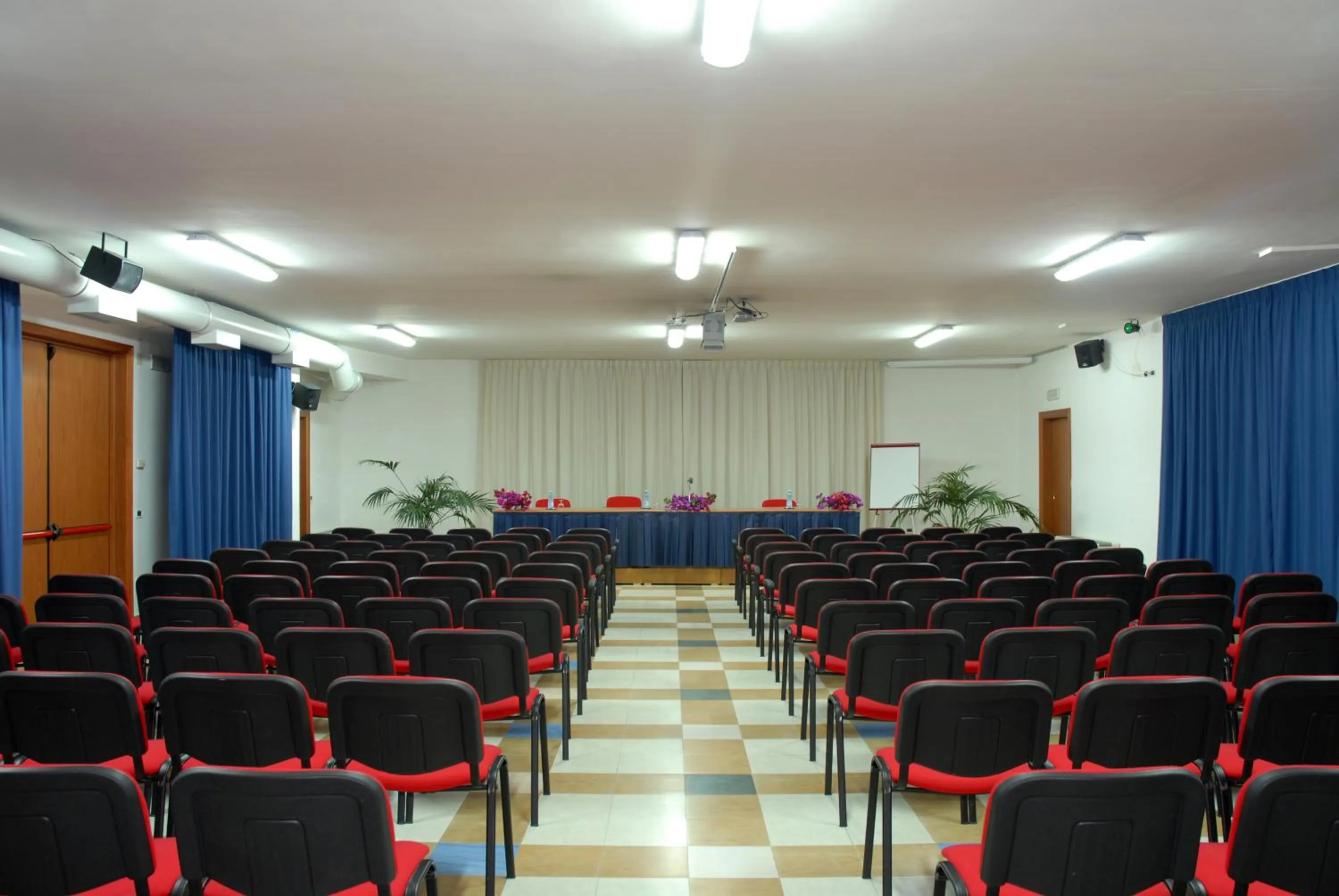 Business facilities in Park Hotel Villa Americana