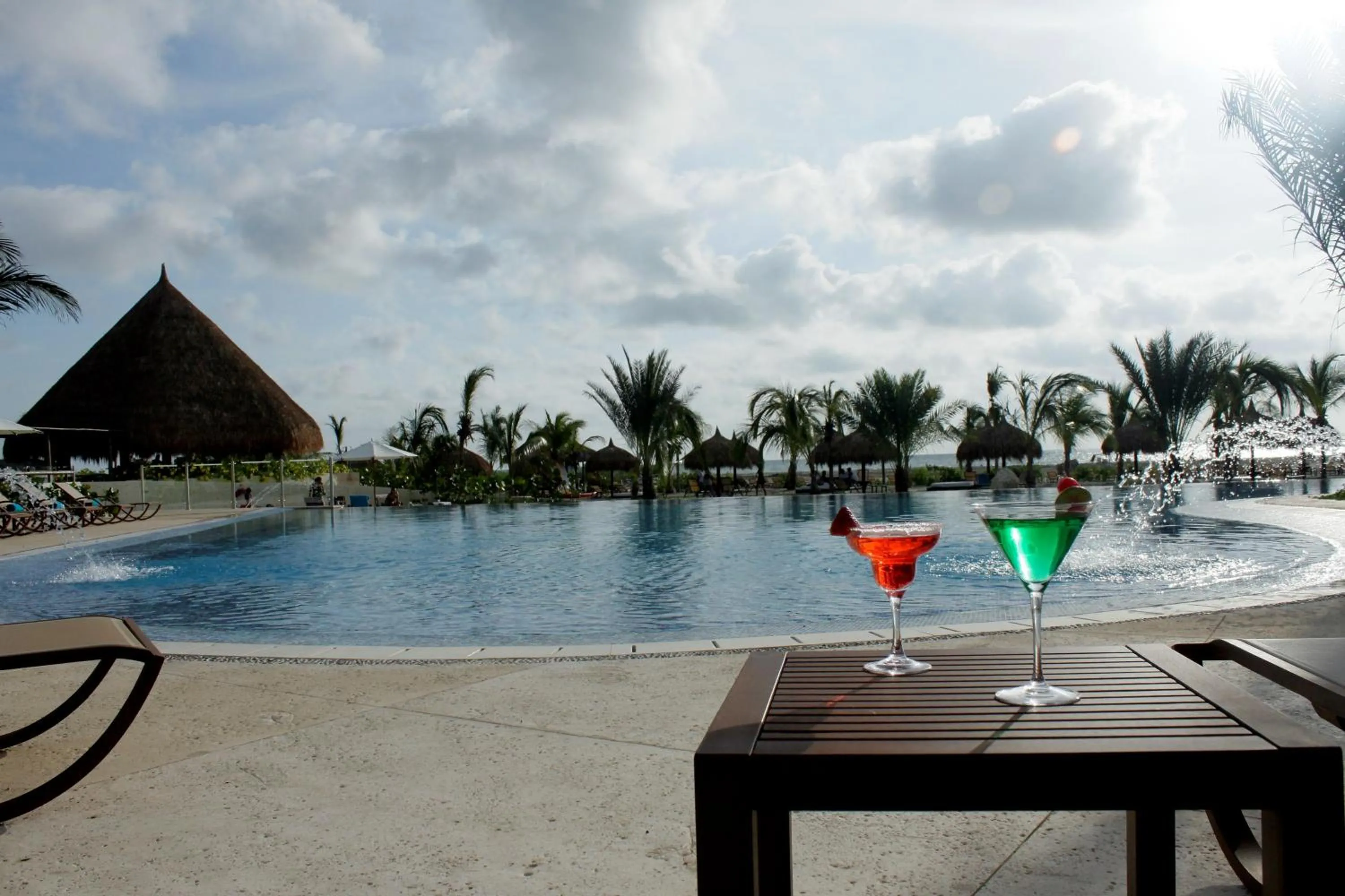 Swimming pool in Estelar Playa Manzanillo - All inclusive