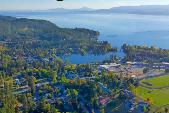 Swan River Inn