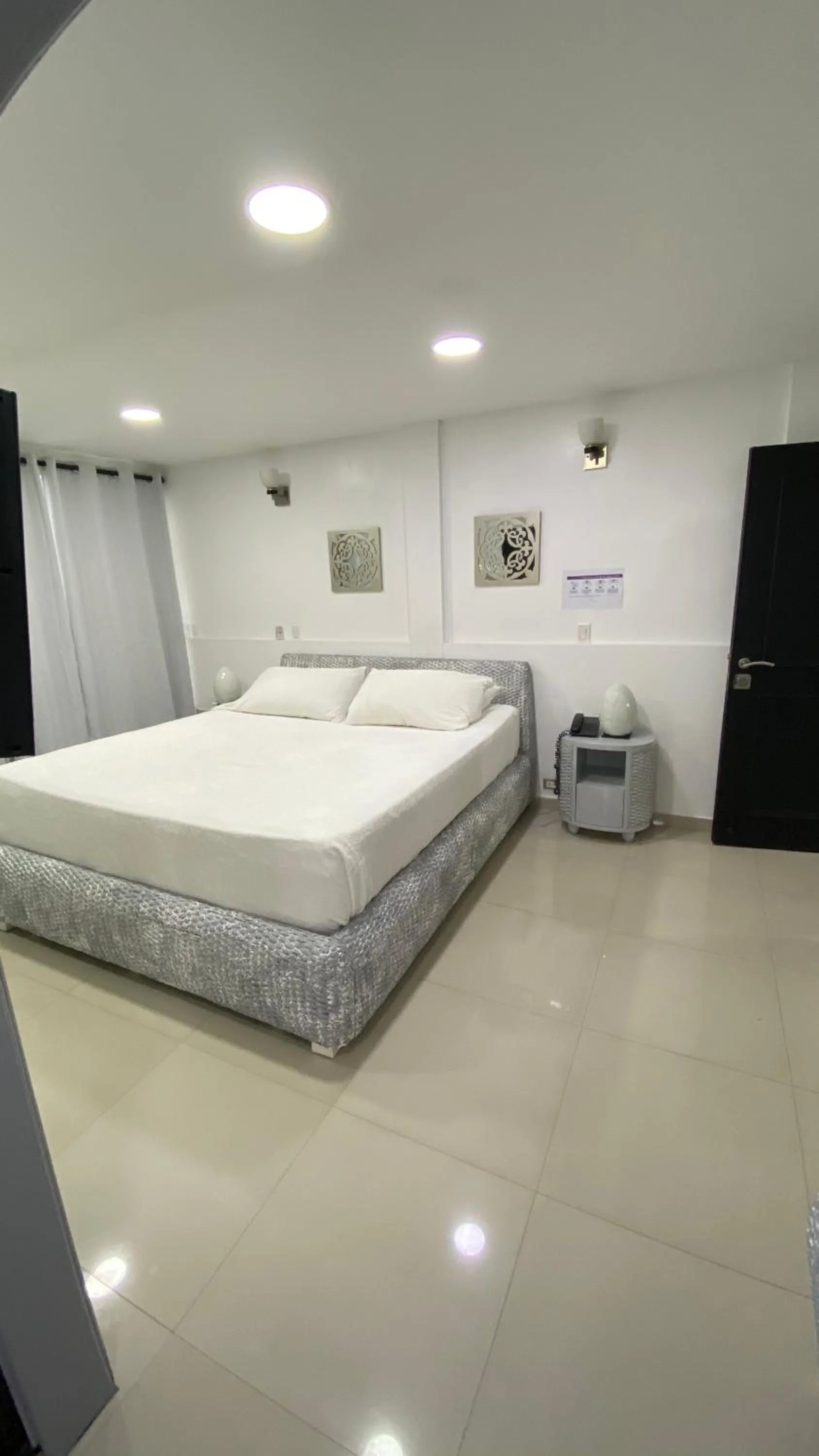 Bed in Le Castel Blanc Hotel Boutique