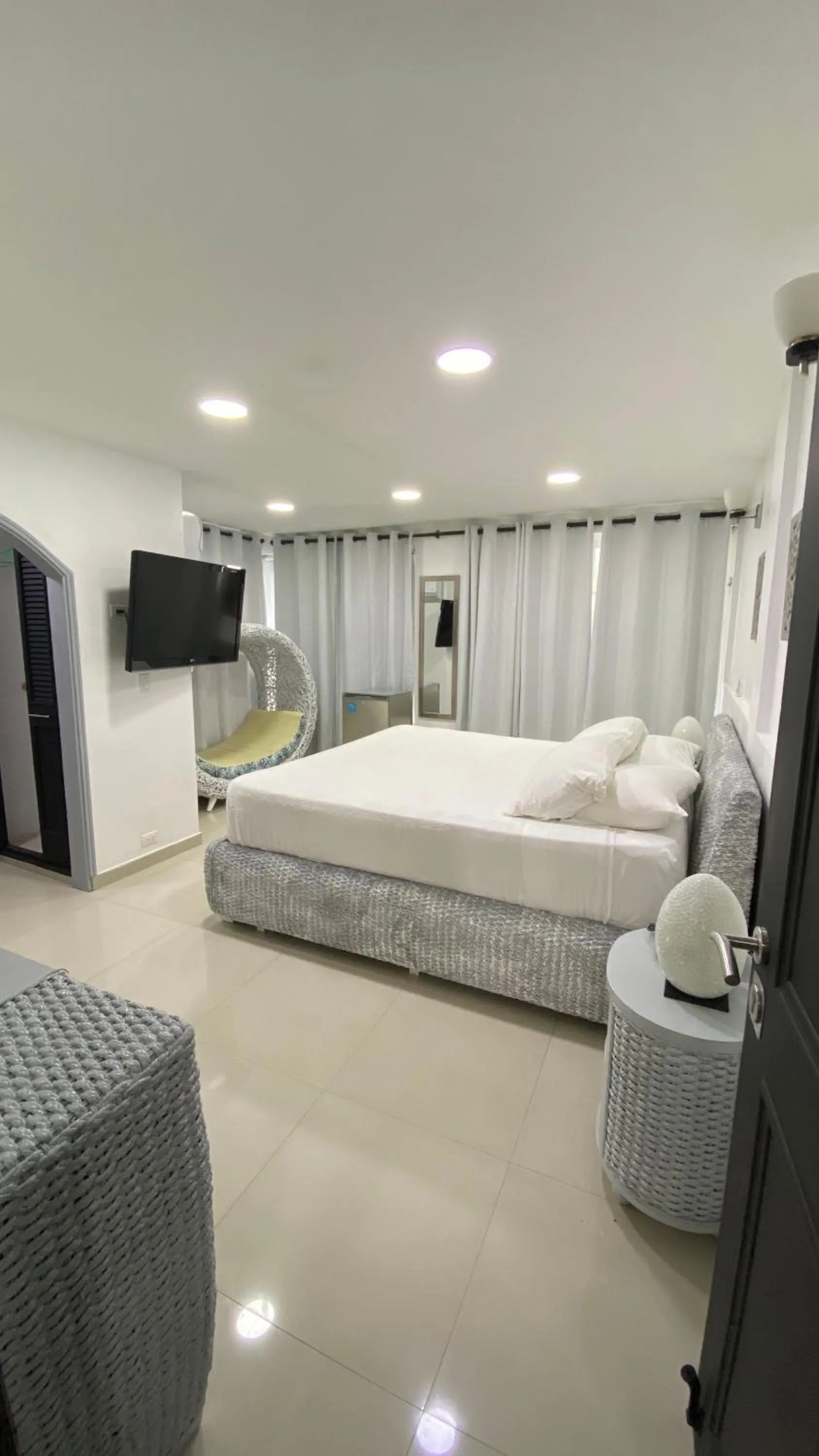 Bedroom, Bed in Le Castel Blanc Hotel Boutique