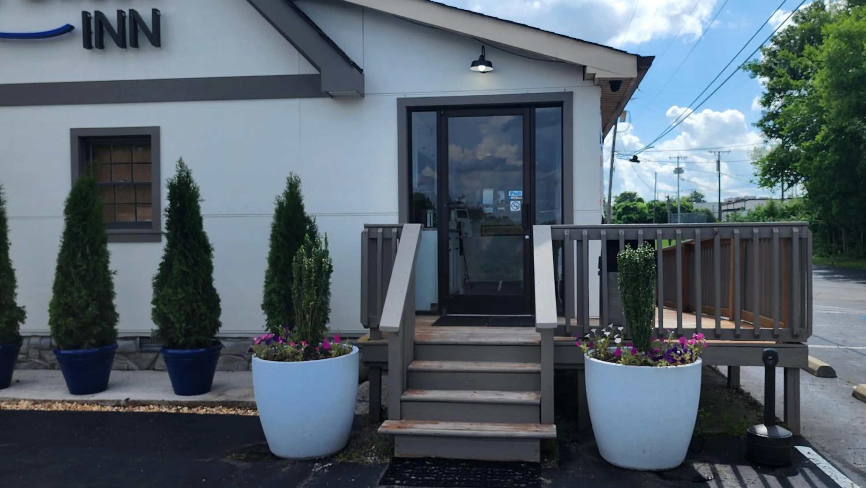 Property building in Drakes Creek Inn - formerly The Relax Inn