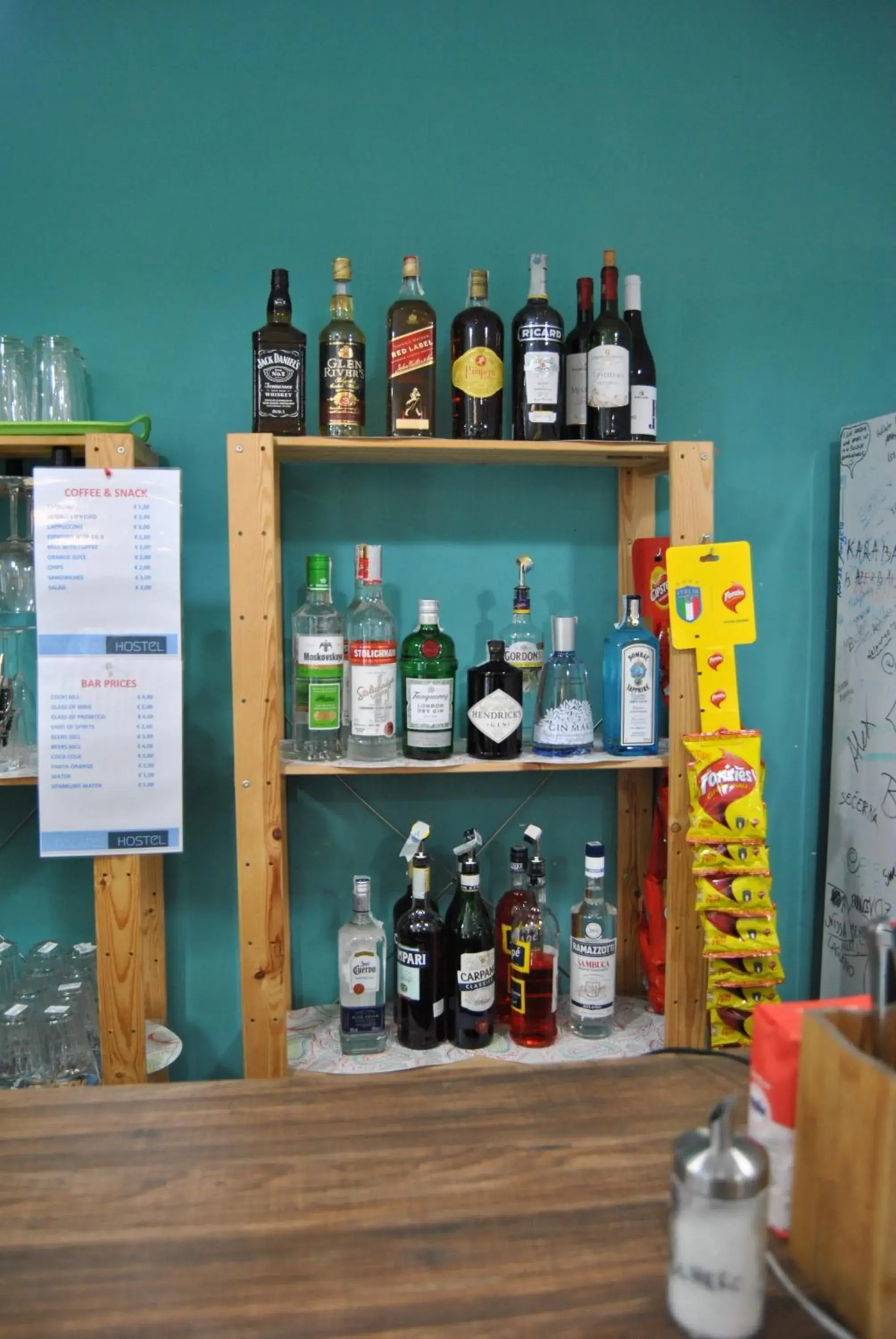 Lounge or bar in Balarm - Hostel and Bar Lounge or bar in Balarm - Hostel and Bar