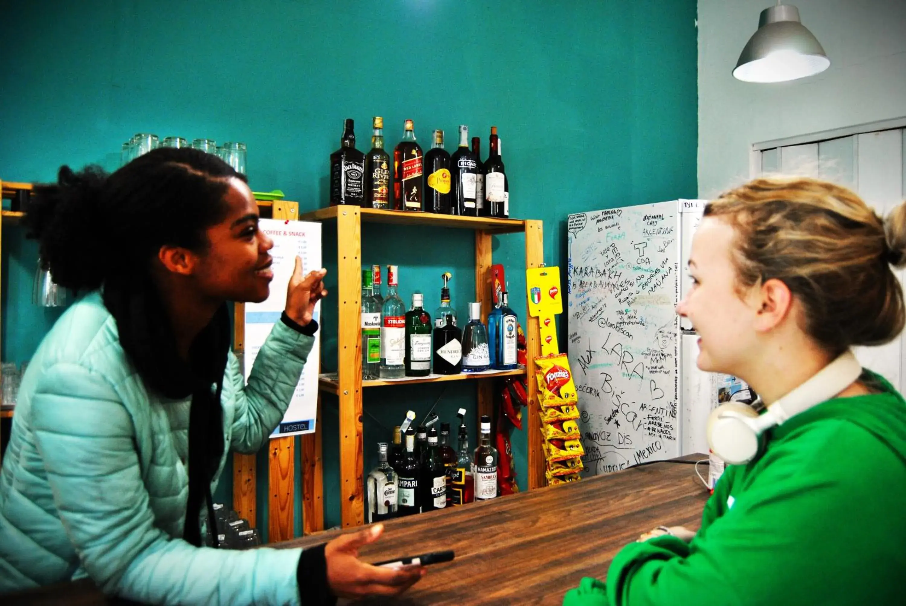 Lounge or bar in Balarm - Hostel and Bar Lounge or bar in Balarm - Hostel and Bar