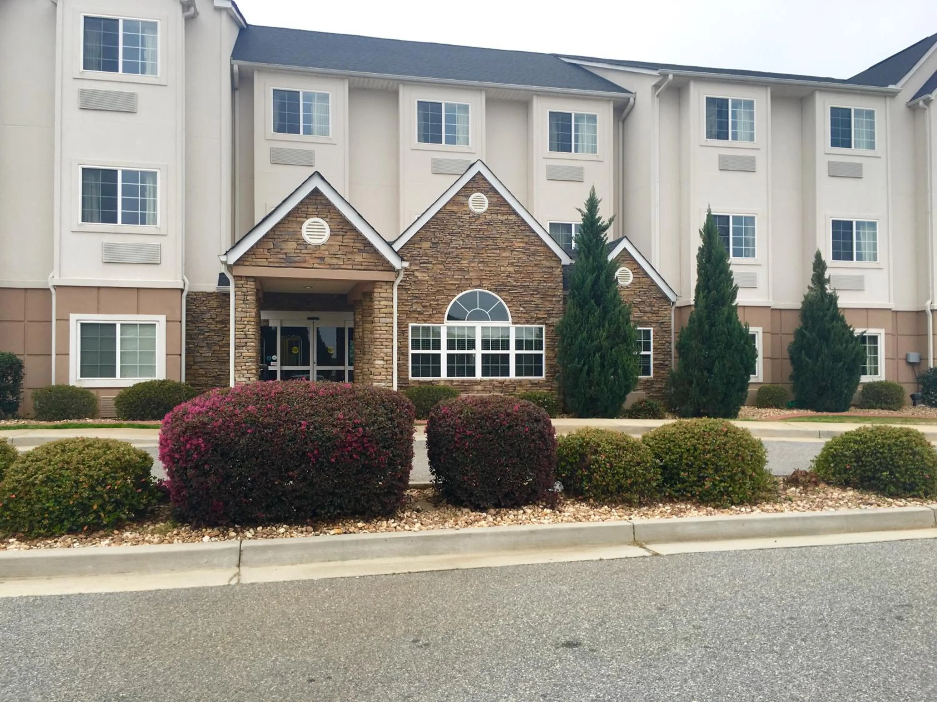 Facade/entrance in Microtel by Wyndham Perry National Fairground Area I-75