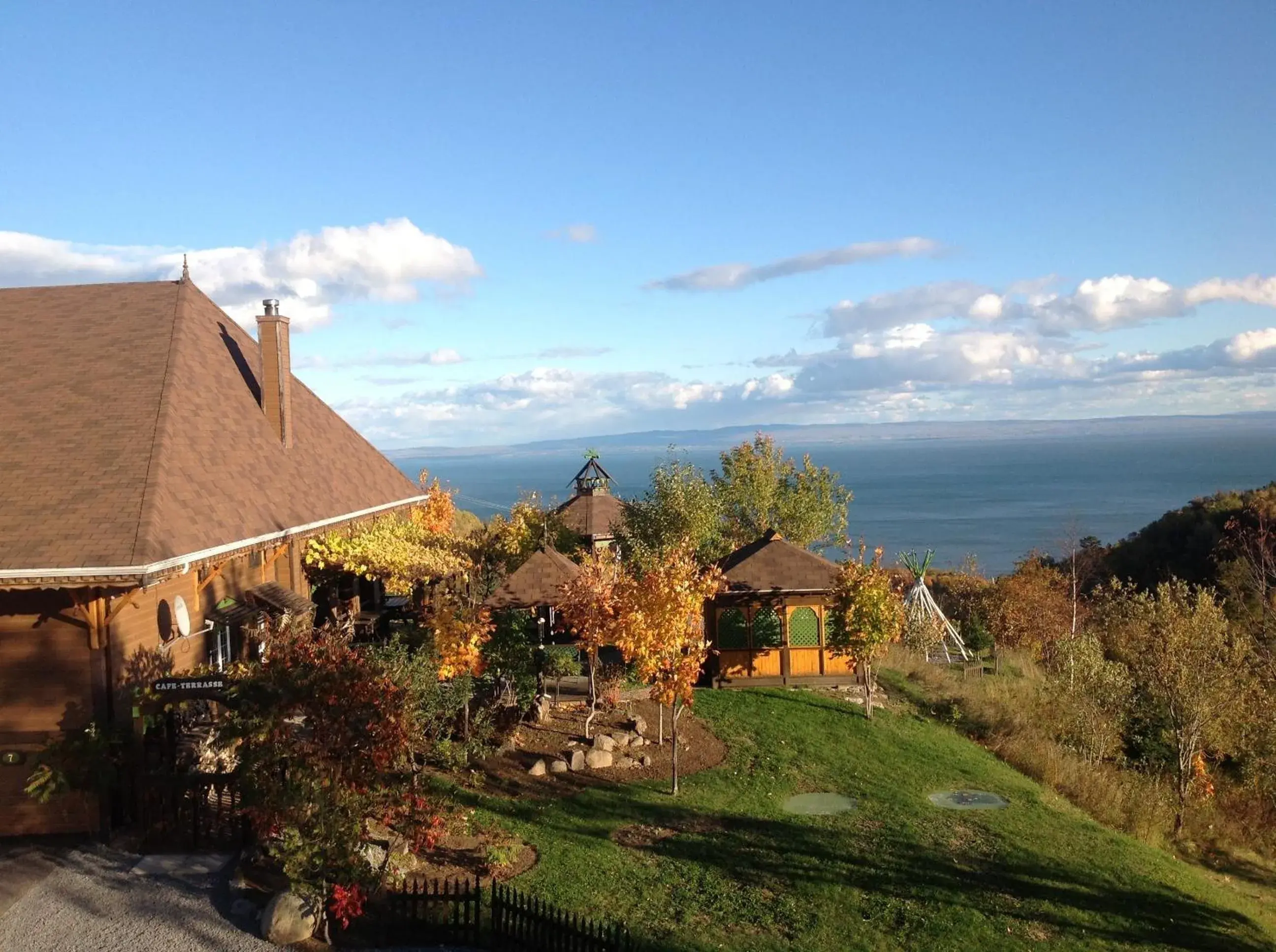 Auberge La Cote d'Or Auberge La Cote d'Or