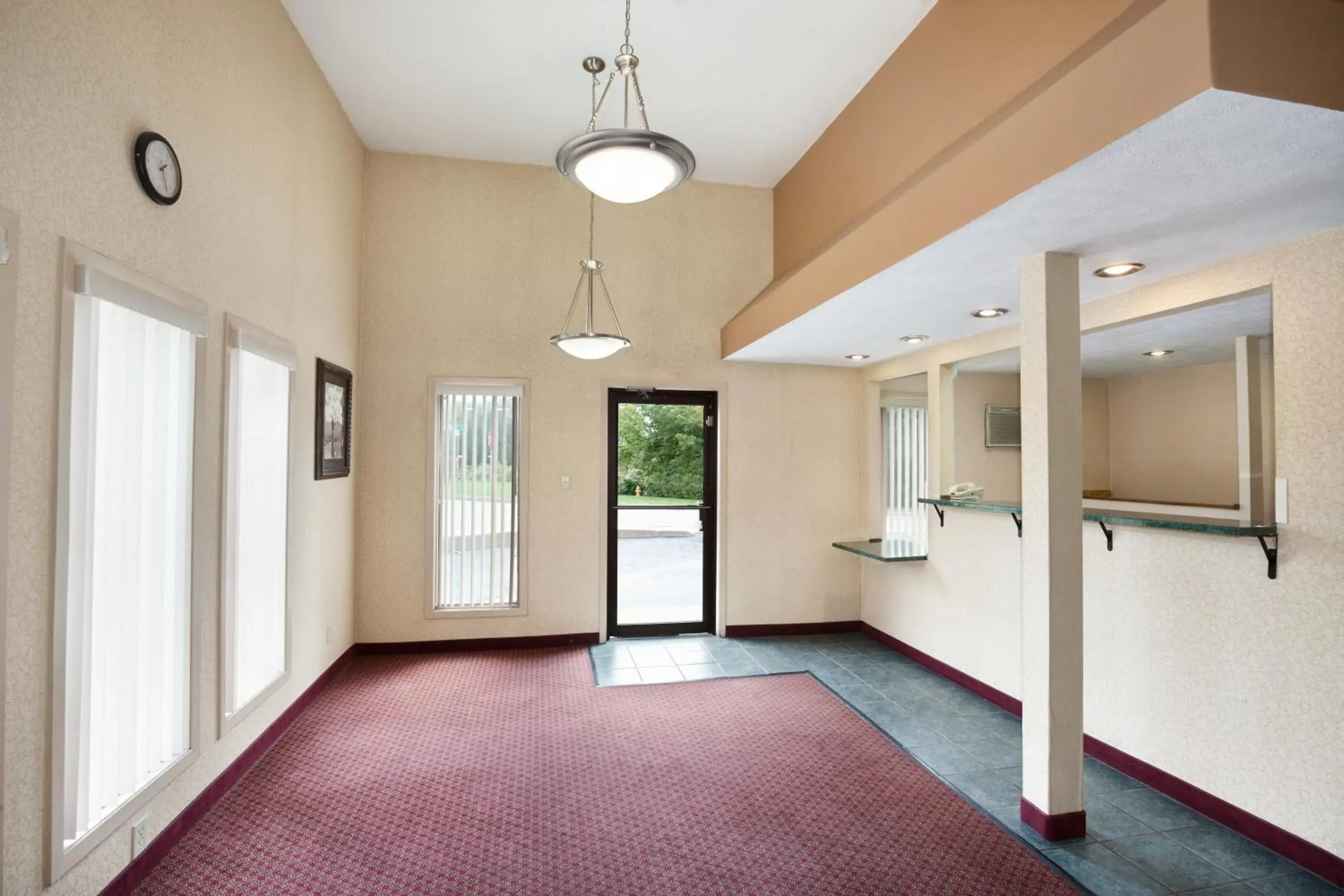 Lobby or reception, Bed in Travelodge by Wyndham La Porte/Michigan City Area Lobby or reception, Bed in Travelodge by Wyndham La Porte/Michigan City Area