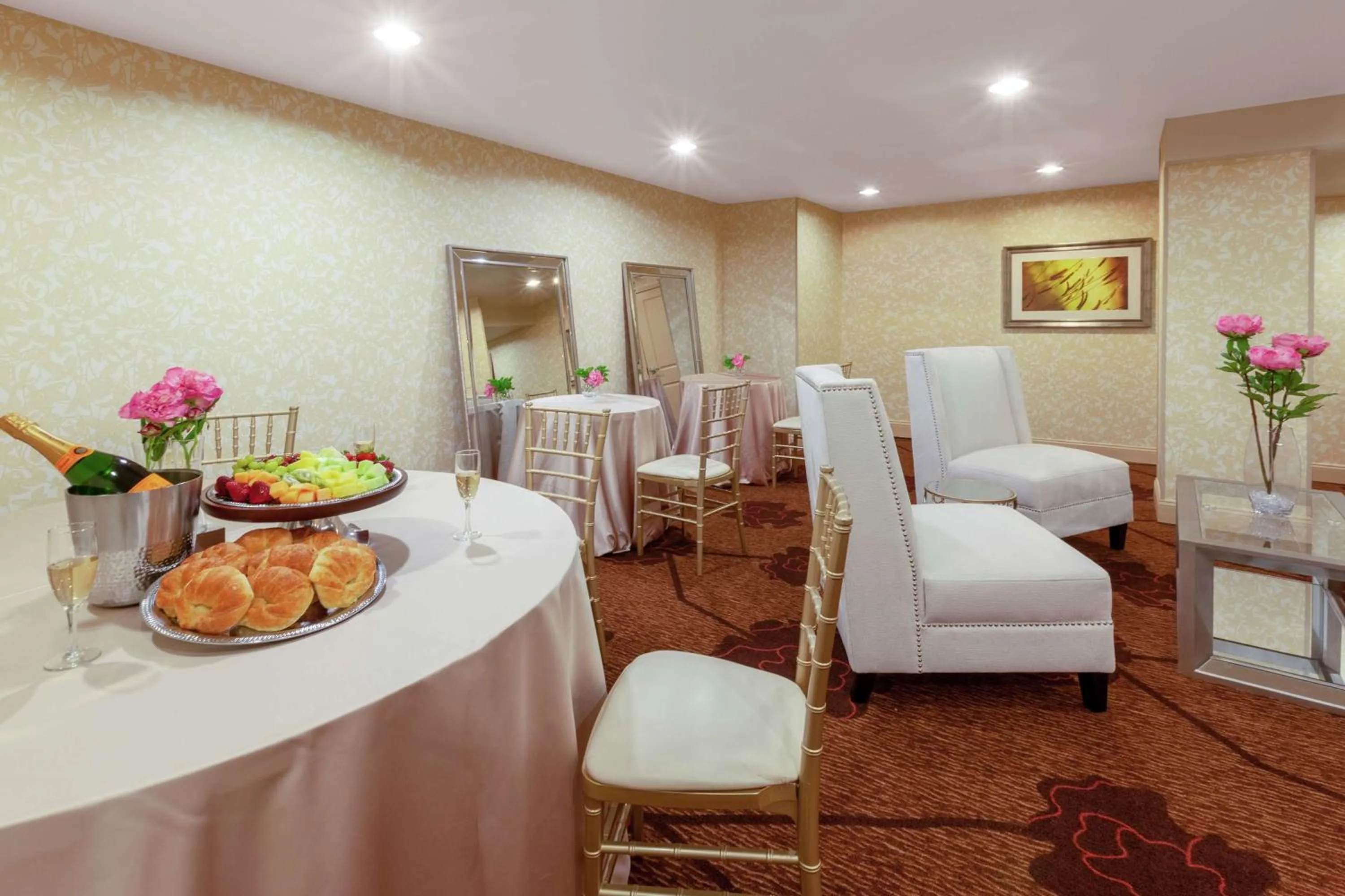 Meeting/conference room in Hilton Garden Inn Pittsburgh University Place