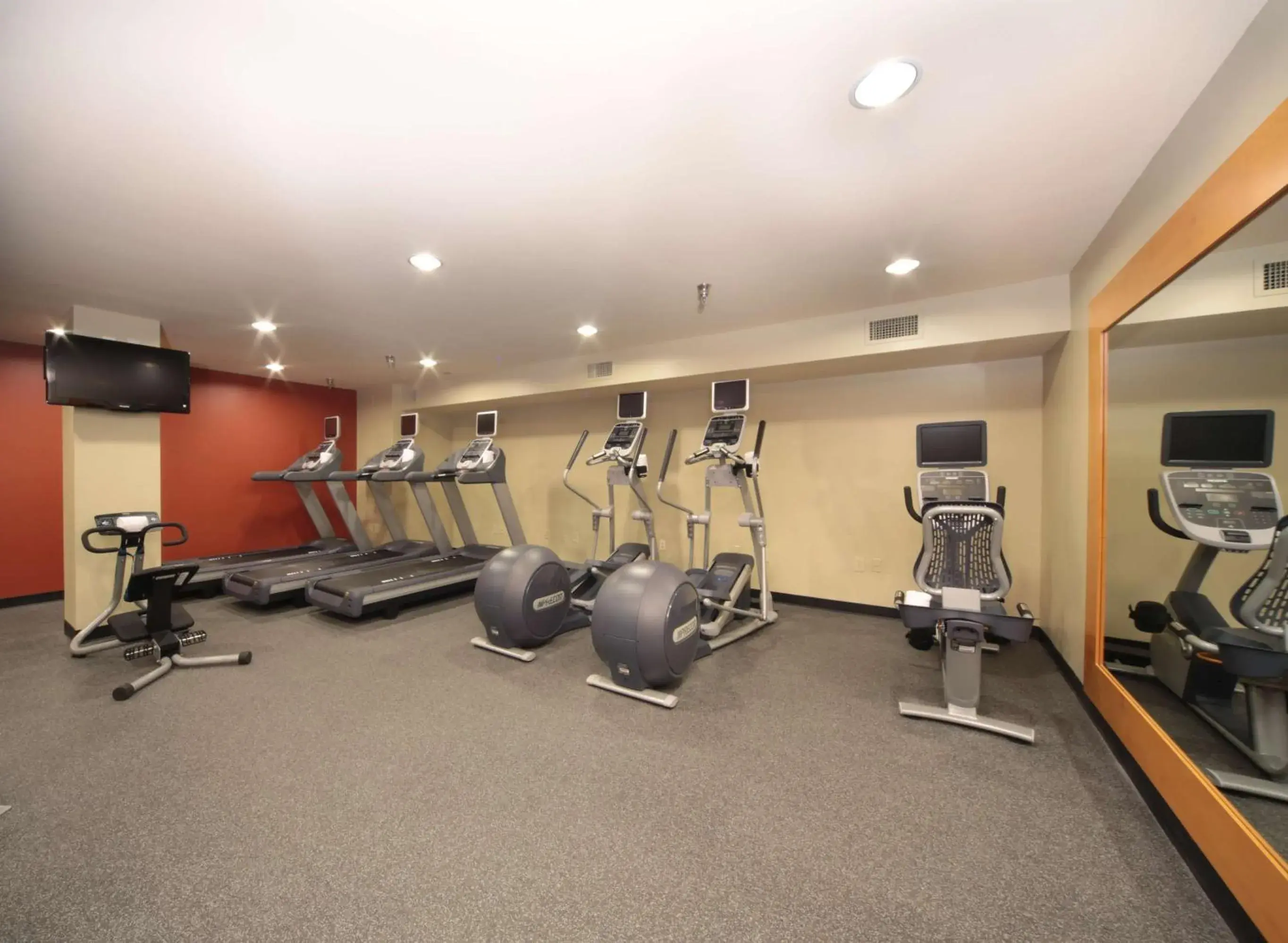 Fitness centre/facilities in Hilton Garden Inn Pittsburgh University Place Fitness centre/facilities in Hilton Garden Inn Pittsburgh University Place