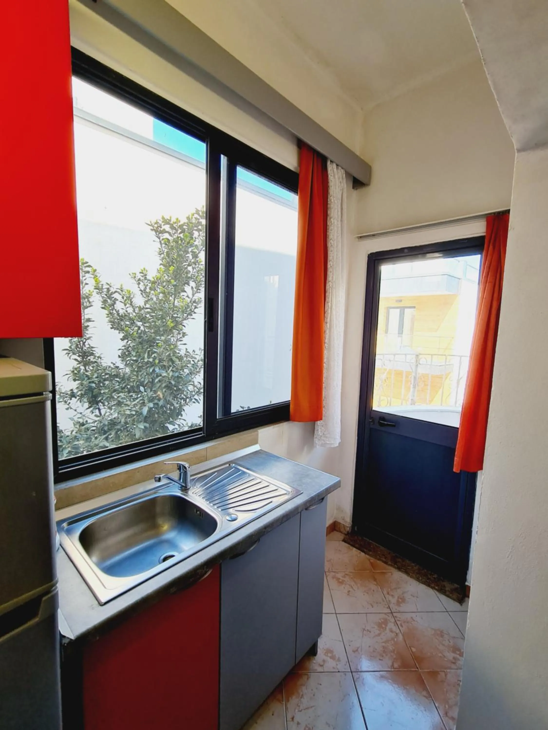 Apartment with Mountain View in Villa Gersina Golem