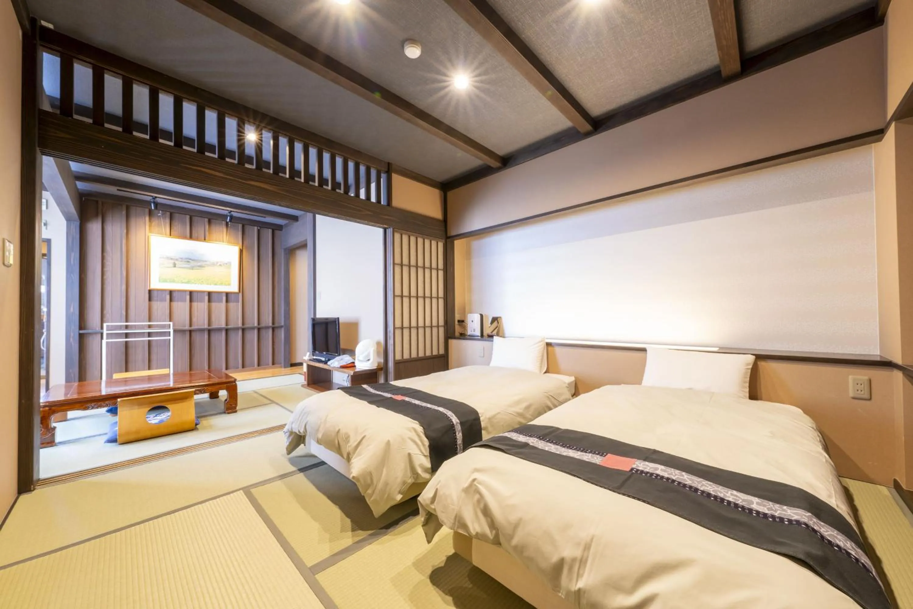 (221) Twin Room with Private Onsen in Kawaichiya Ryokan