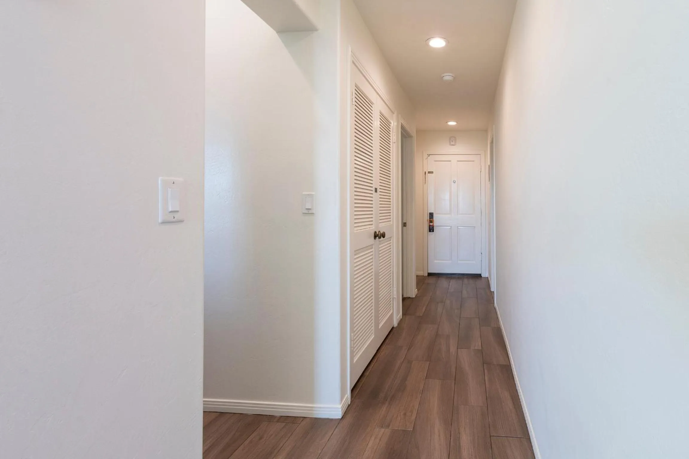 wardrobe in Wave Crest Resort