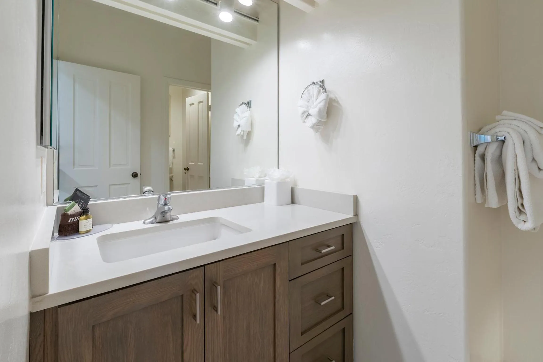 Bathroom in Wave Crest Resort
