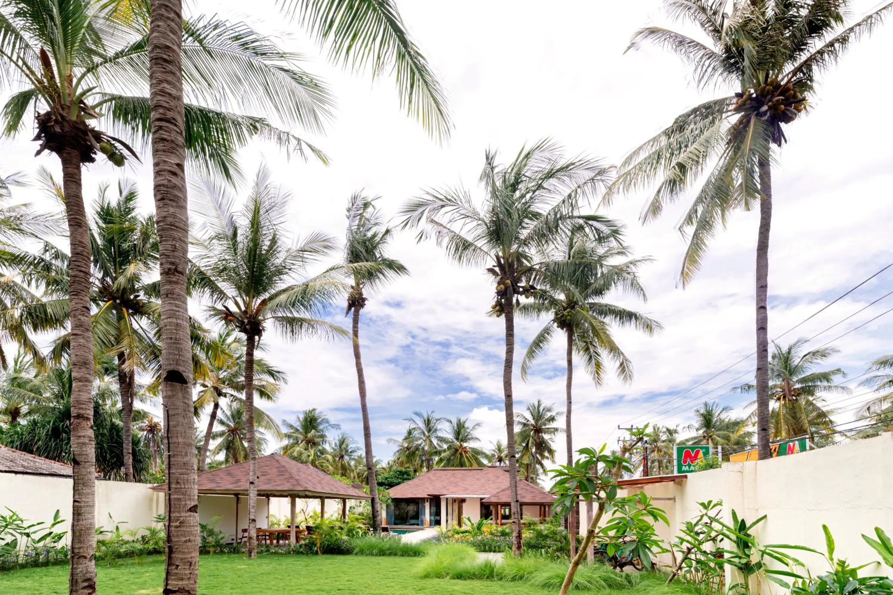 Garden in Kelapa Villas