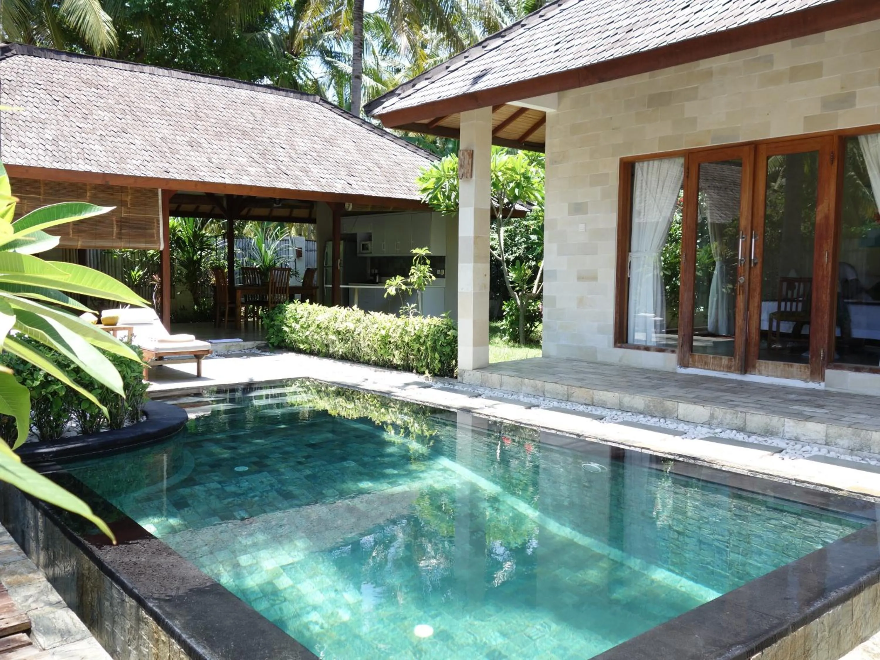 Swimming pool in Kelapa Villas