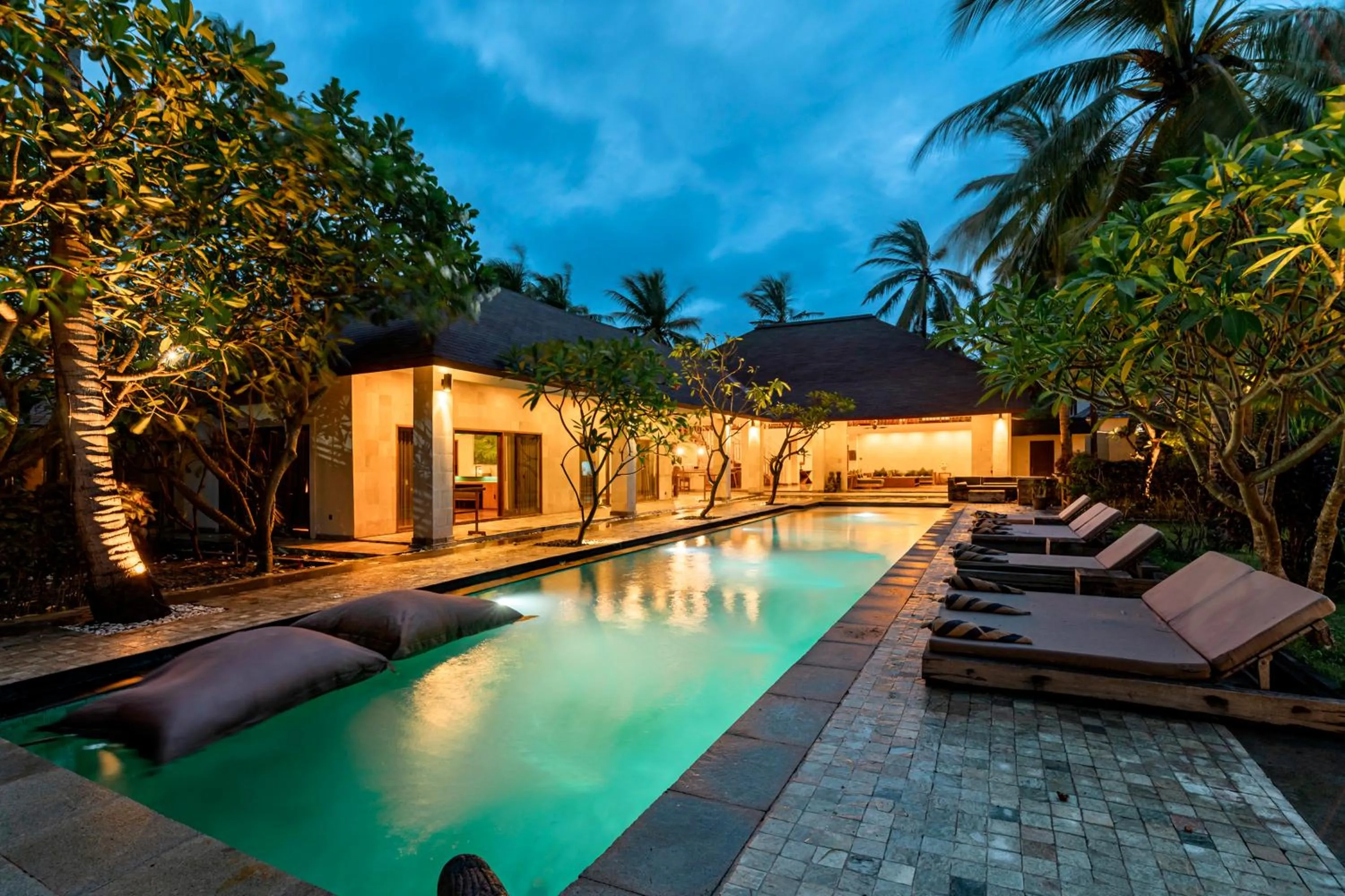 Swimming pool in Kelapa Villas
