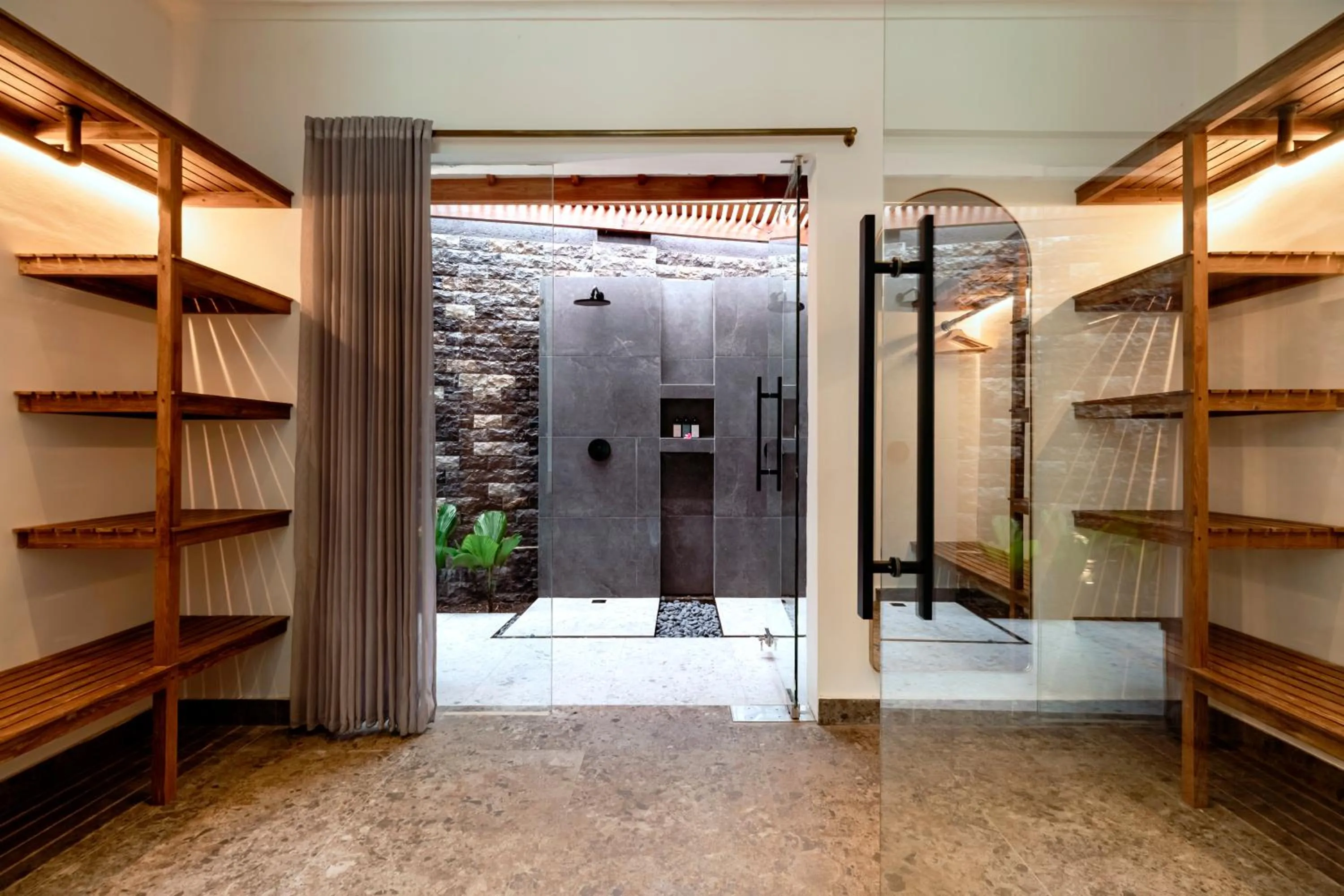 wardrobe in Kelapa Villas