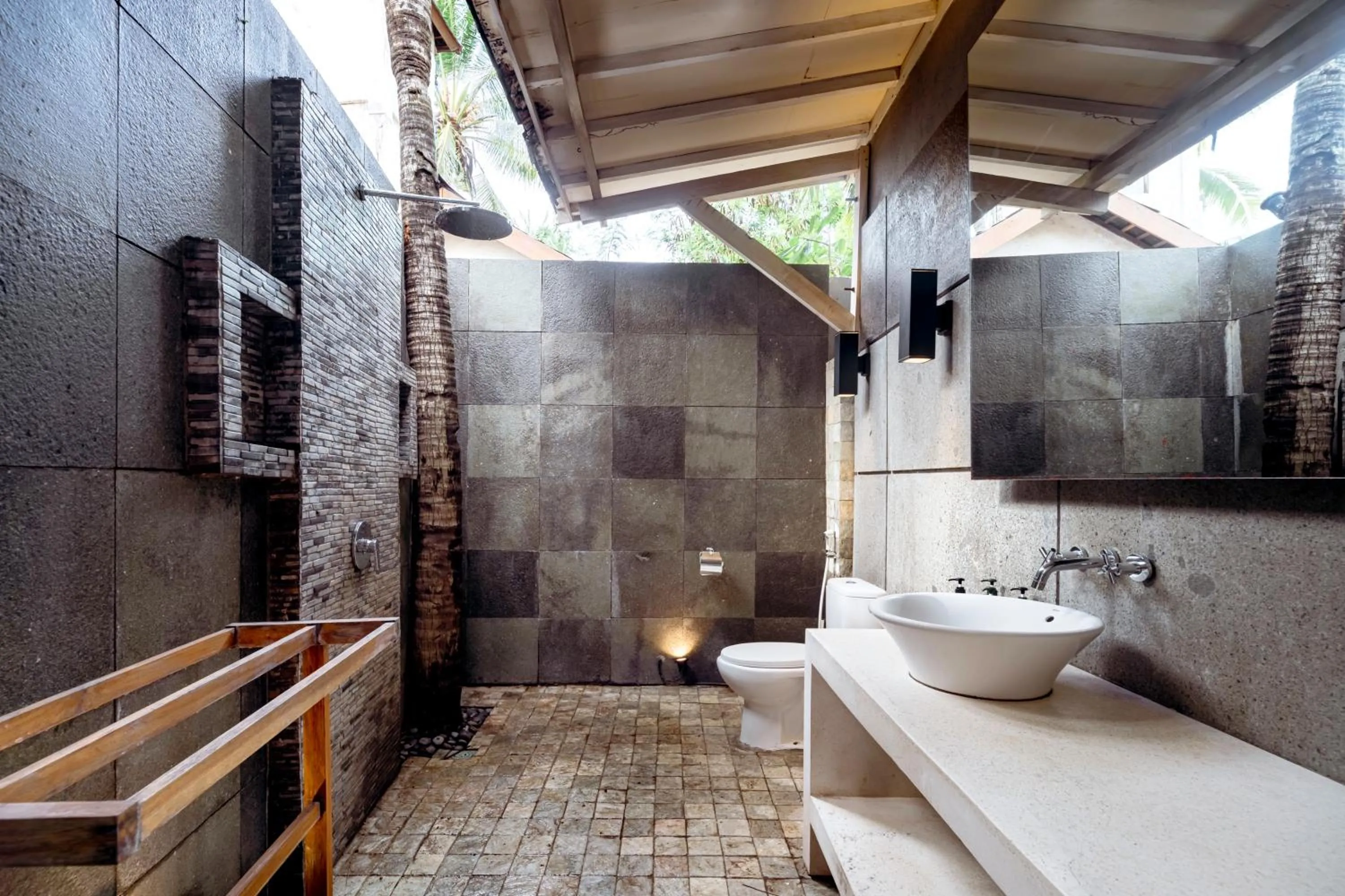 Bathroom in Kelapa Villas
