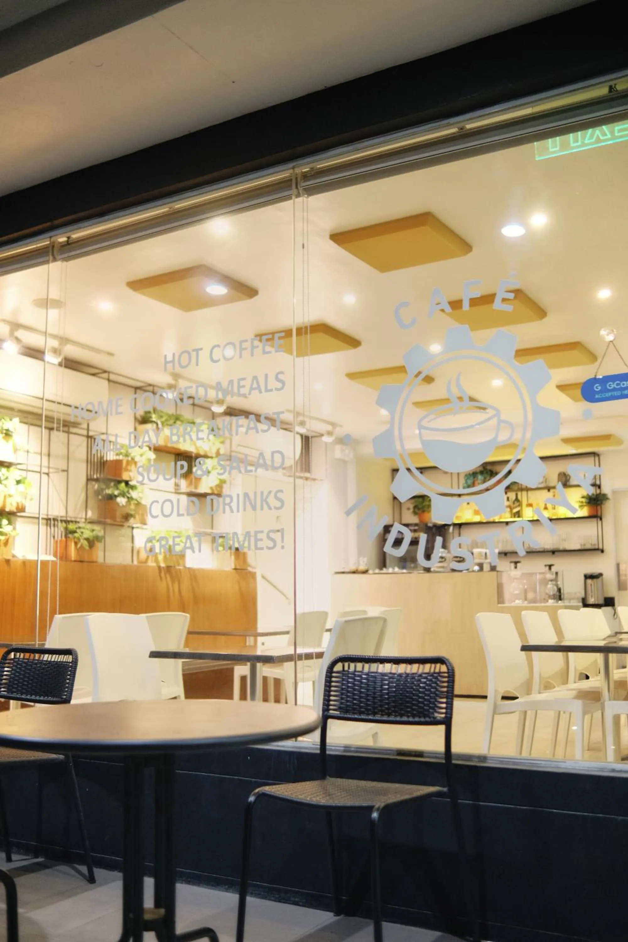 Restaurant/places to eat in Casa Veles Hotel