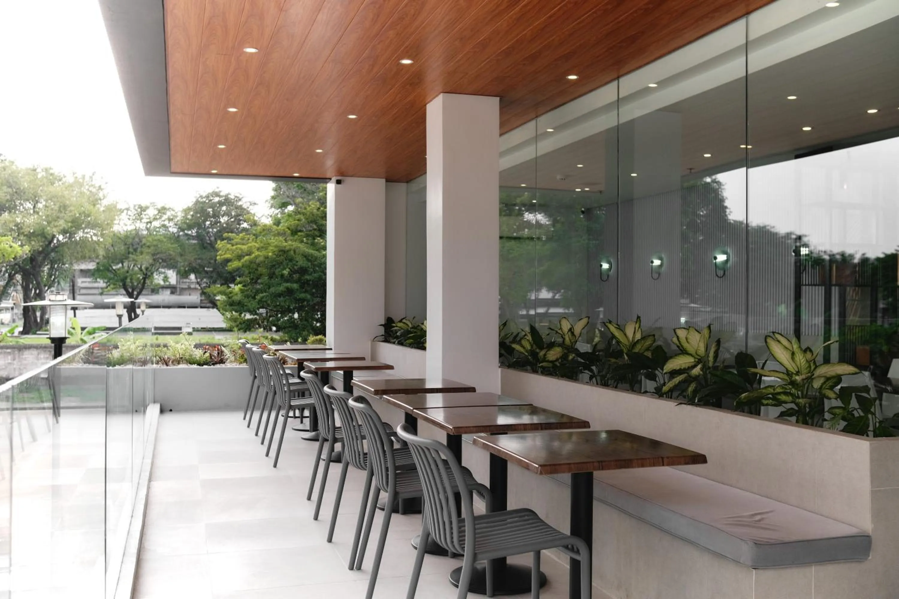 Restaurant/places to eat in Casa Veles Hotel