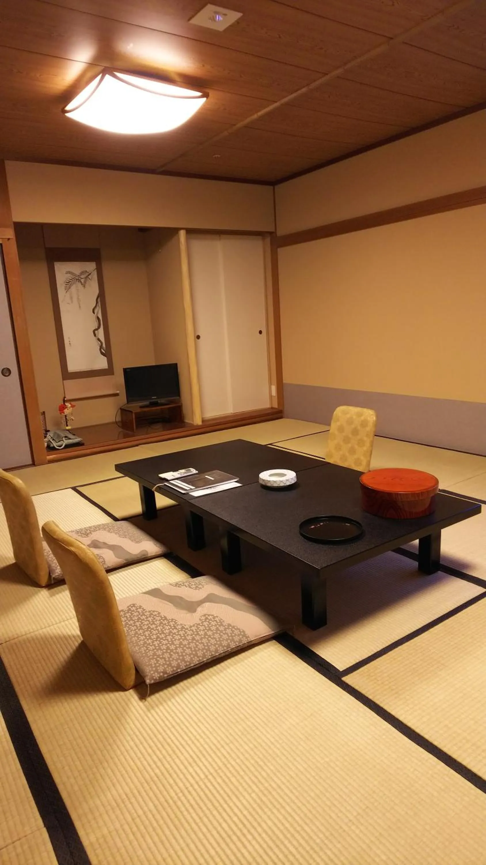 Photo of the whole room in Nissho Besso