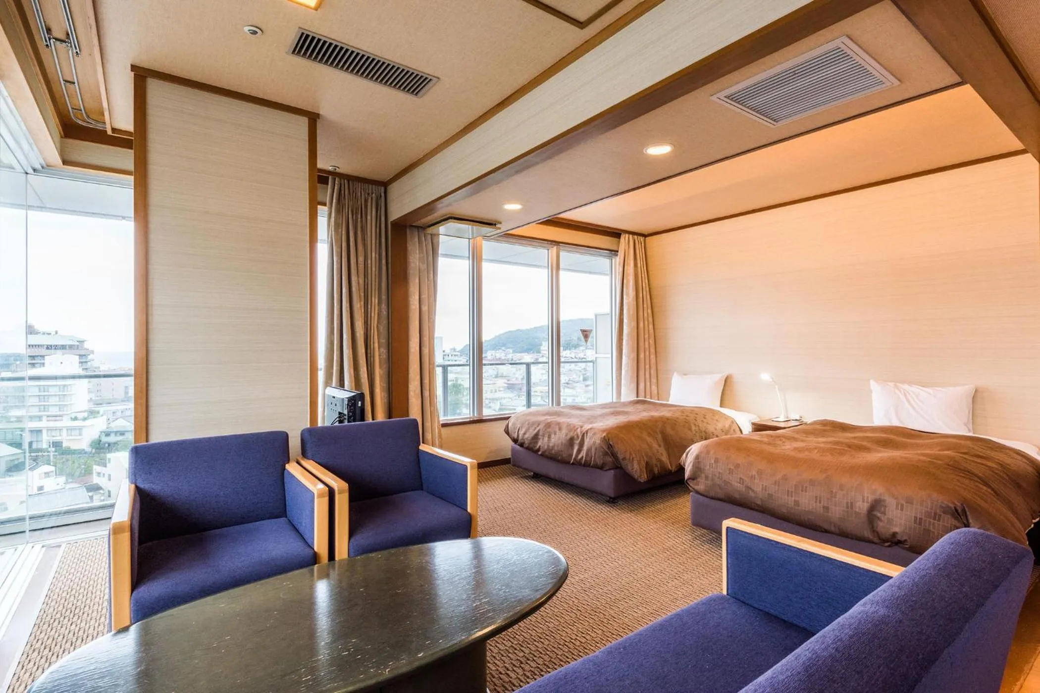 Bed in Ooedo Onsen Monogatari Premium Ito Hotel New Okabe